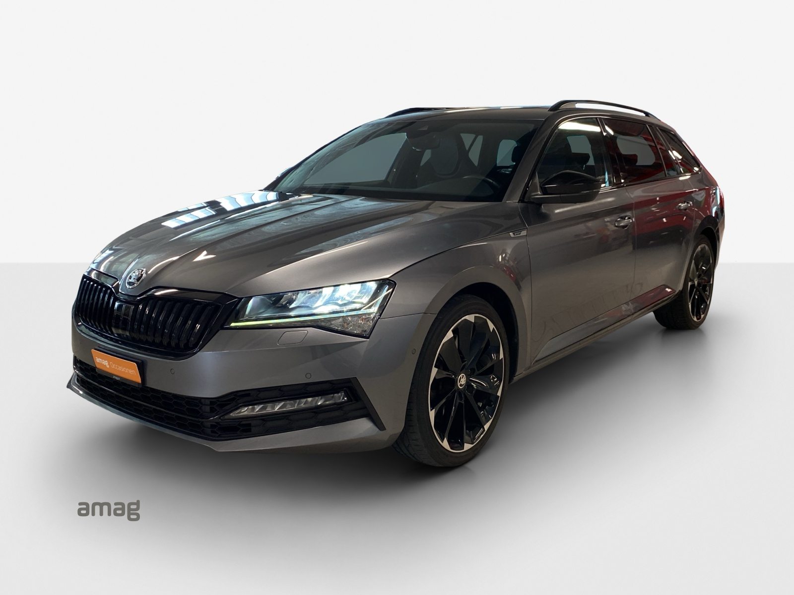 SKODA Superb Sportline "Light"