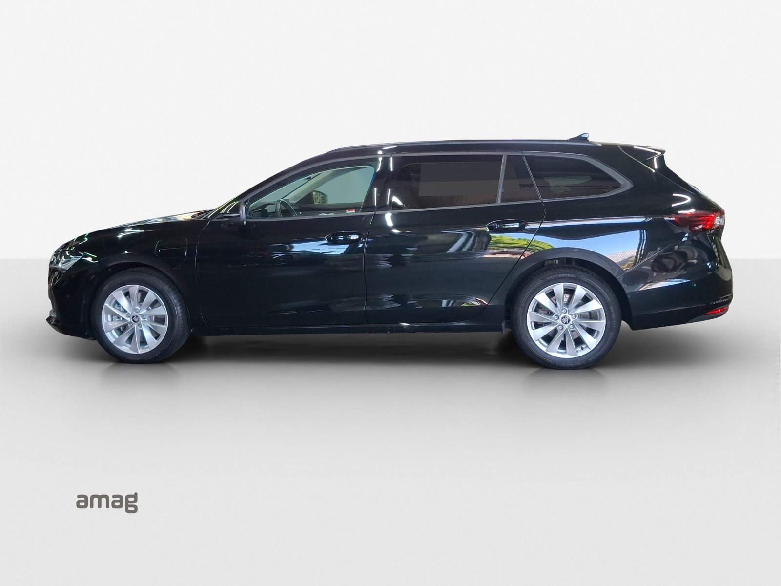SKODA Superb iV Selection, Hybride Intégral Essence/Électricité, Occasion / Utilisé, Automatique - 2