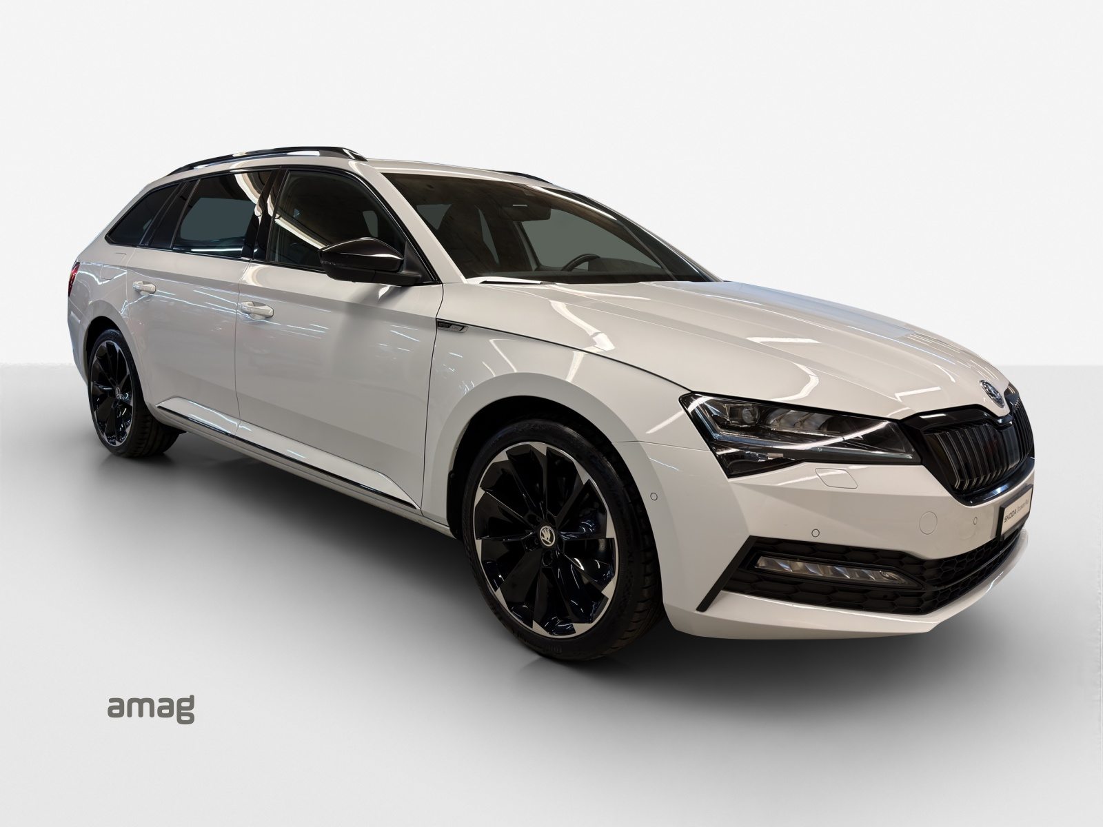 SKODA SUPERB iV SportLine Plug-In-Hybrid, Voll-Hybrid Benzin/Elektro, Occasion / Gebraucht, Automatik - 6