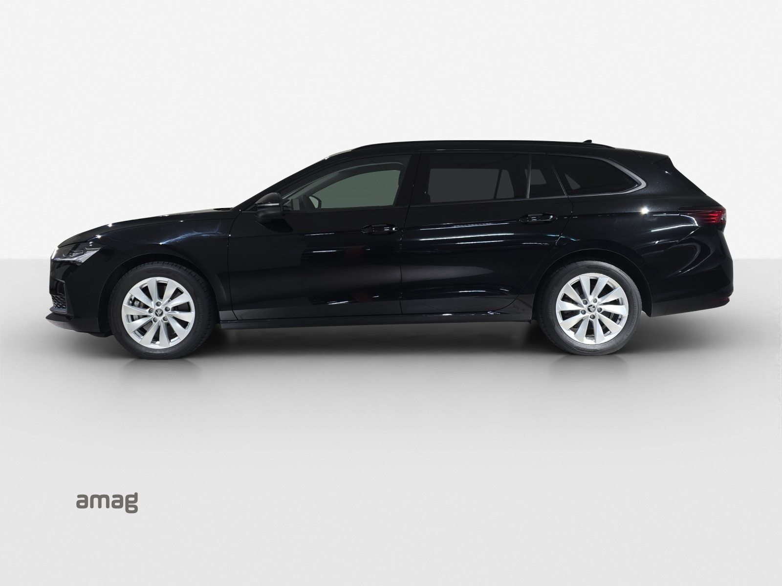SKODA Superb Selection, Diesel, Second hand / Used, Automatic - 2