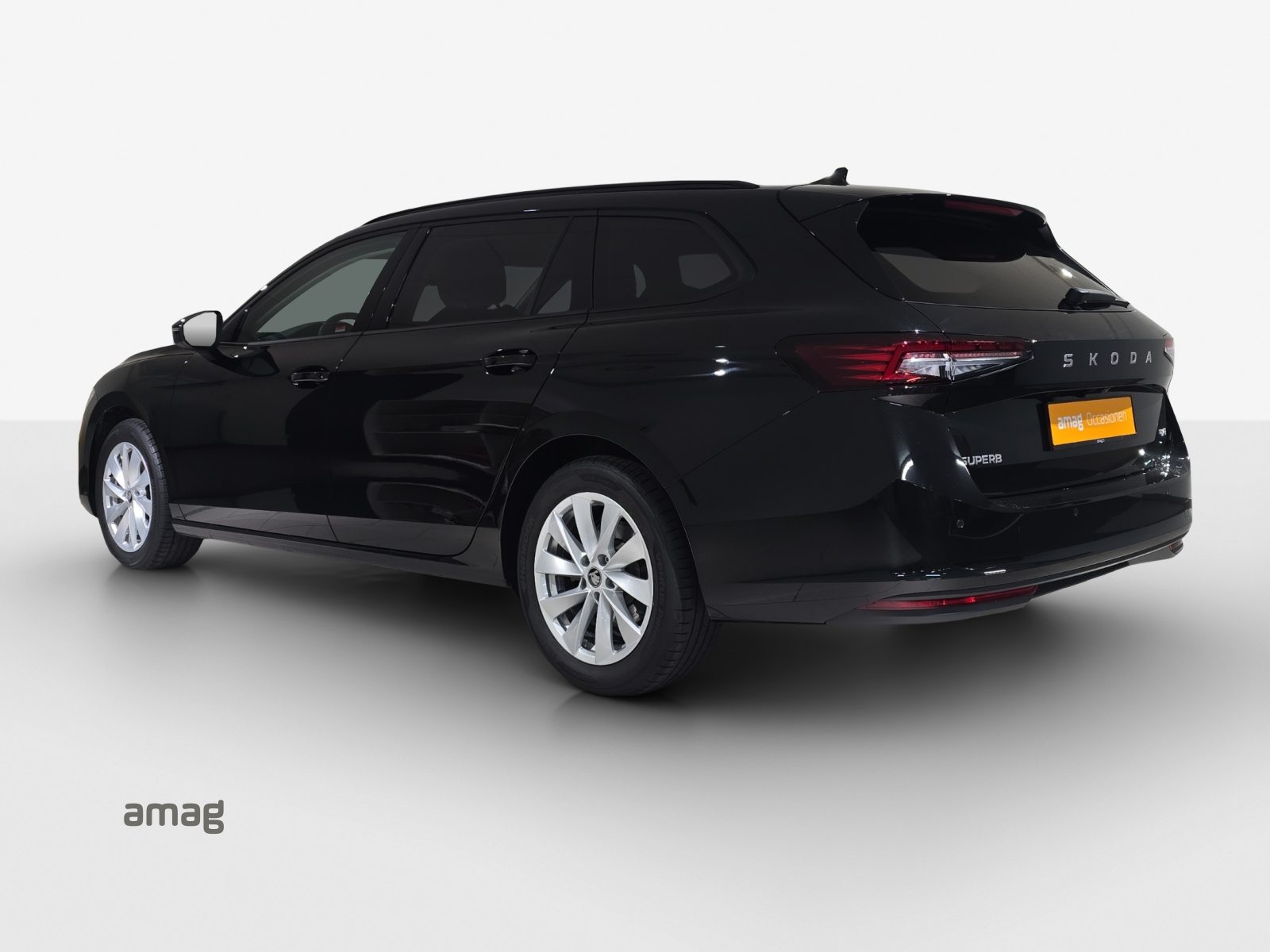 SKODA Superb Selection, Diesel, Second hand / Used, Automatic - 3