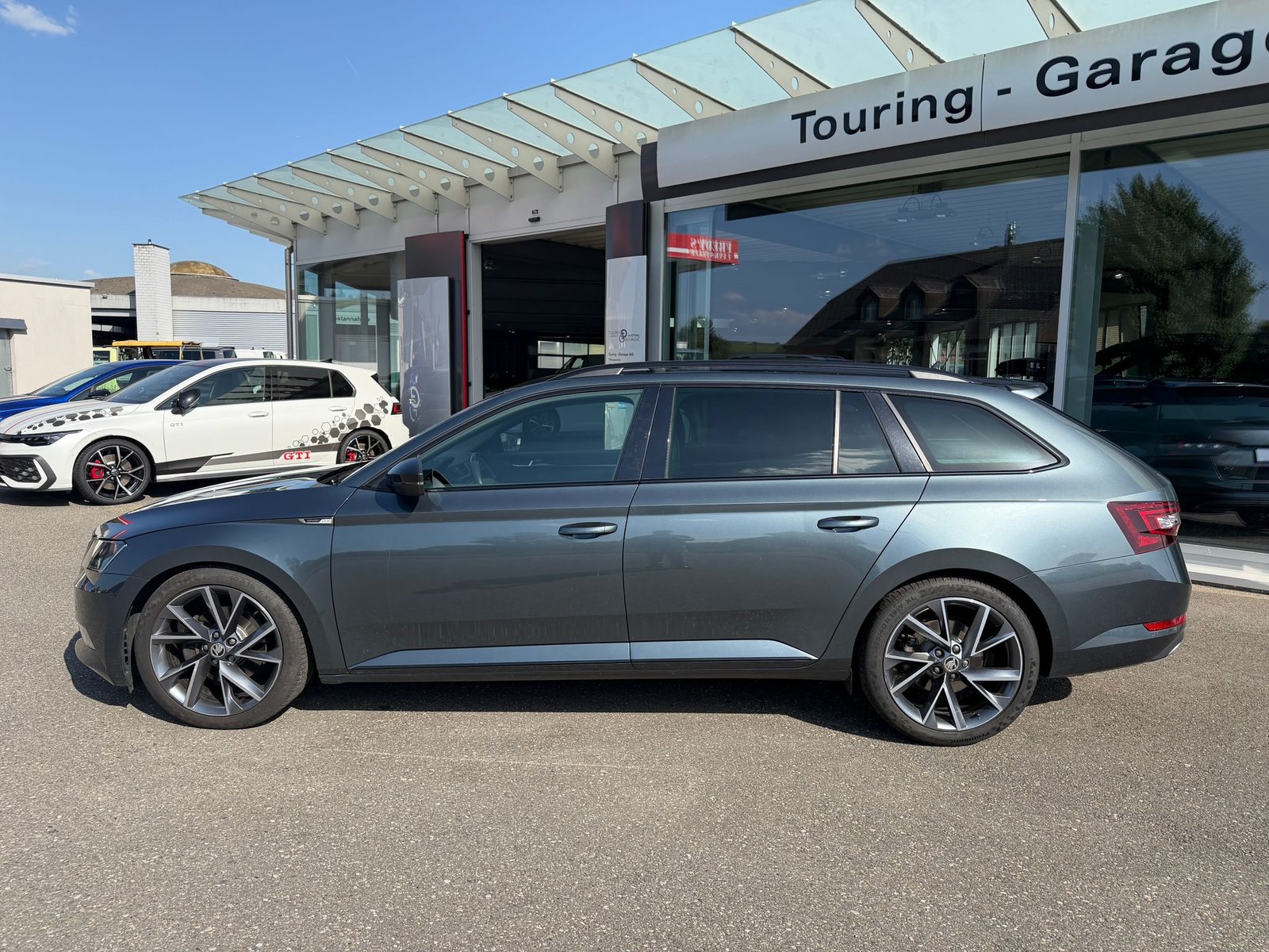 SKODA Superb Combi 2.0 TDi Sport Line 4x4 DSG, Diesel, Occasioni / Usate, Automatico - 2