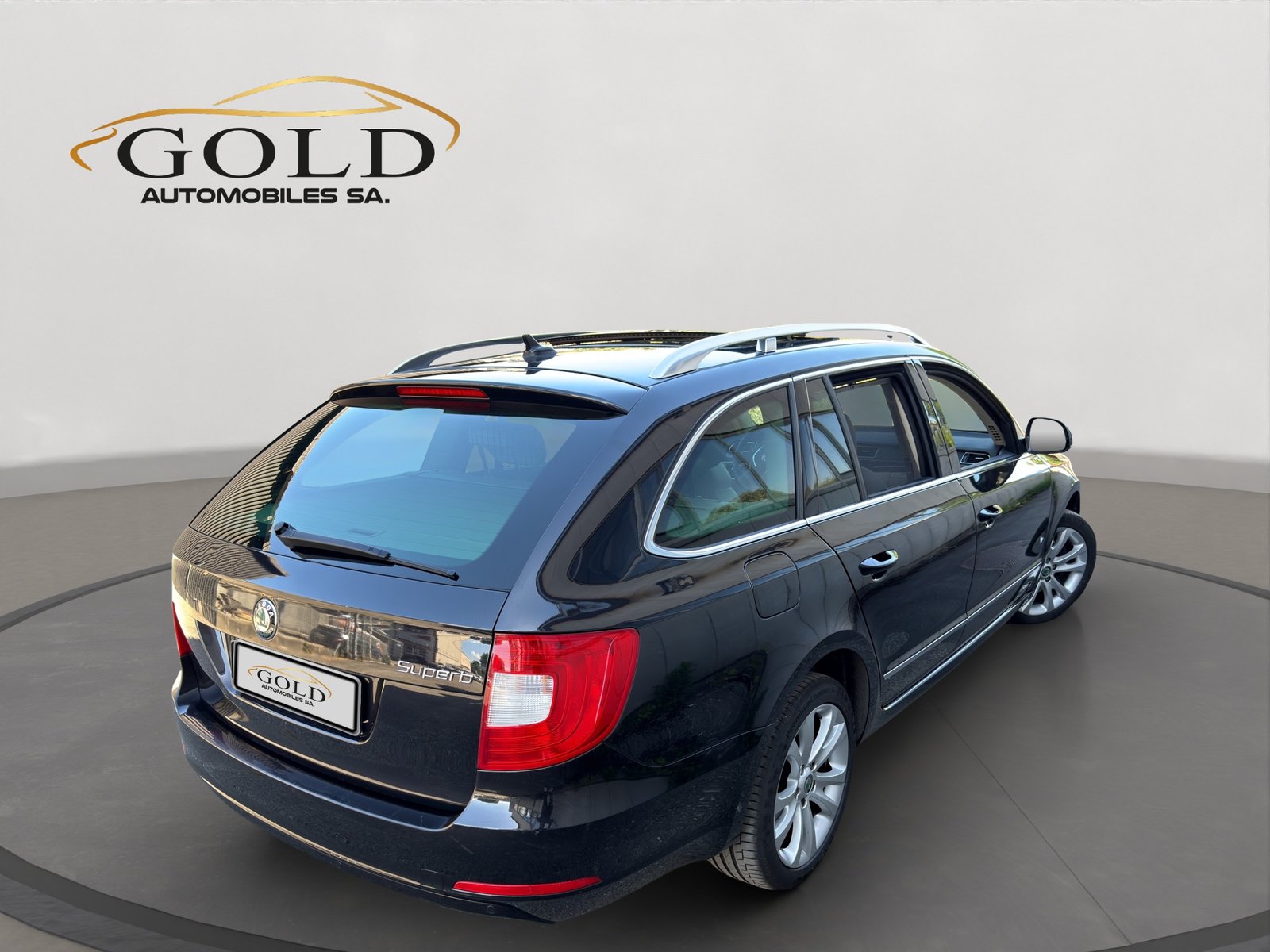 SKODA Superb Combi 1.8 TSI Elegance DSG, Benzin, Occasion / Gebraucht, Automatik - 2