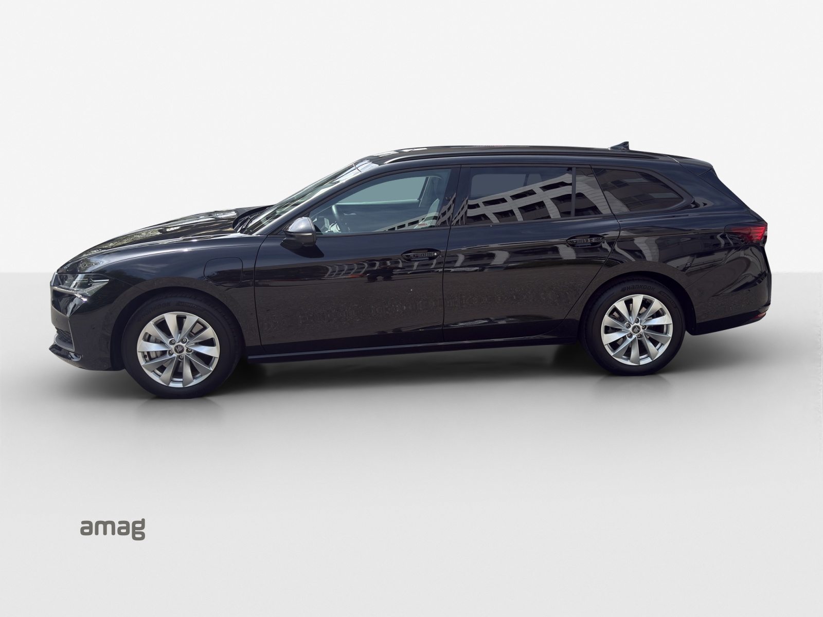 SKODA Superb iV Selection, Voll-Hybrid Benzin/Elektro, Occasion / Gebraucht, Automatik - 2
