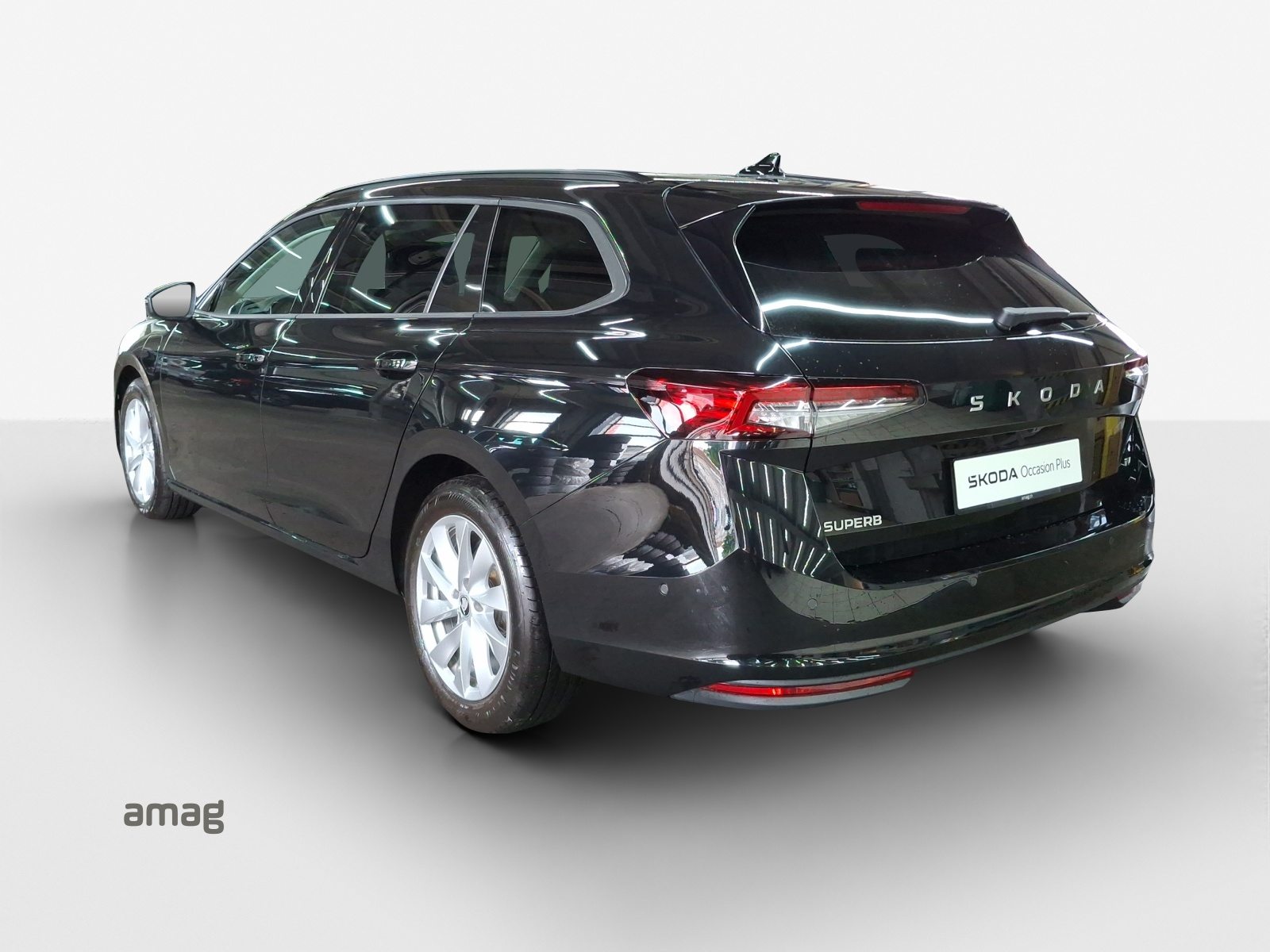 SKODA Superb iV Selection, Hybride Intégral Essence/Électricité, Occasion / Utilisé, Automatique - 4