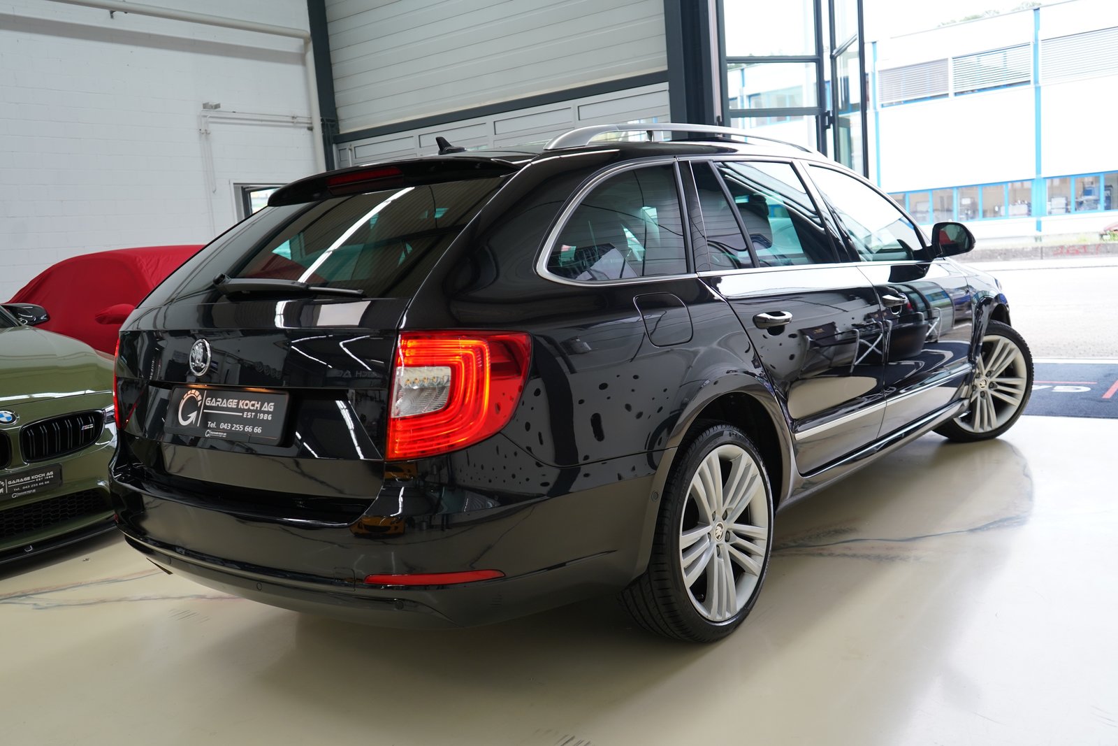 SKODA Superb Combi 1.8 TSI Business 4x4, Essence, Occasion / Utilisé, Manuelle - 7