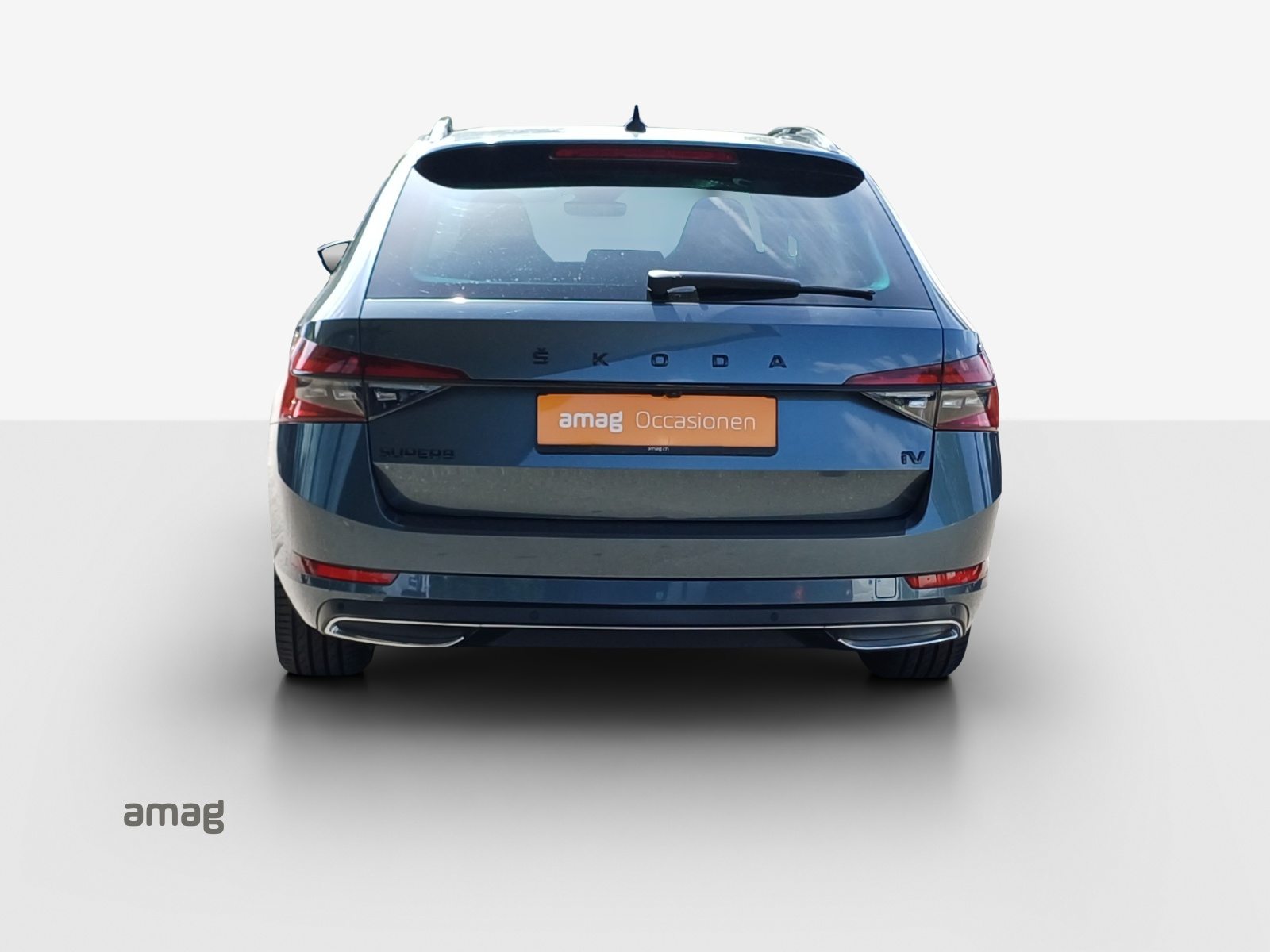 SKODA SUPERB SportLine Plug-In-Hybrid, Full-Hybrid Petrol/Electric, Second hand / Used, Automatic - 4
