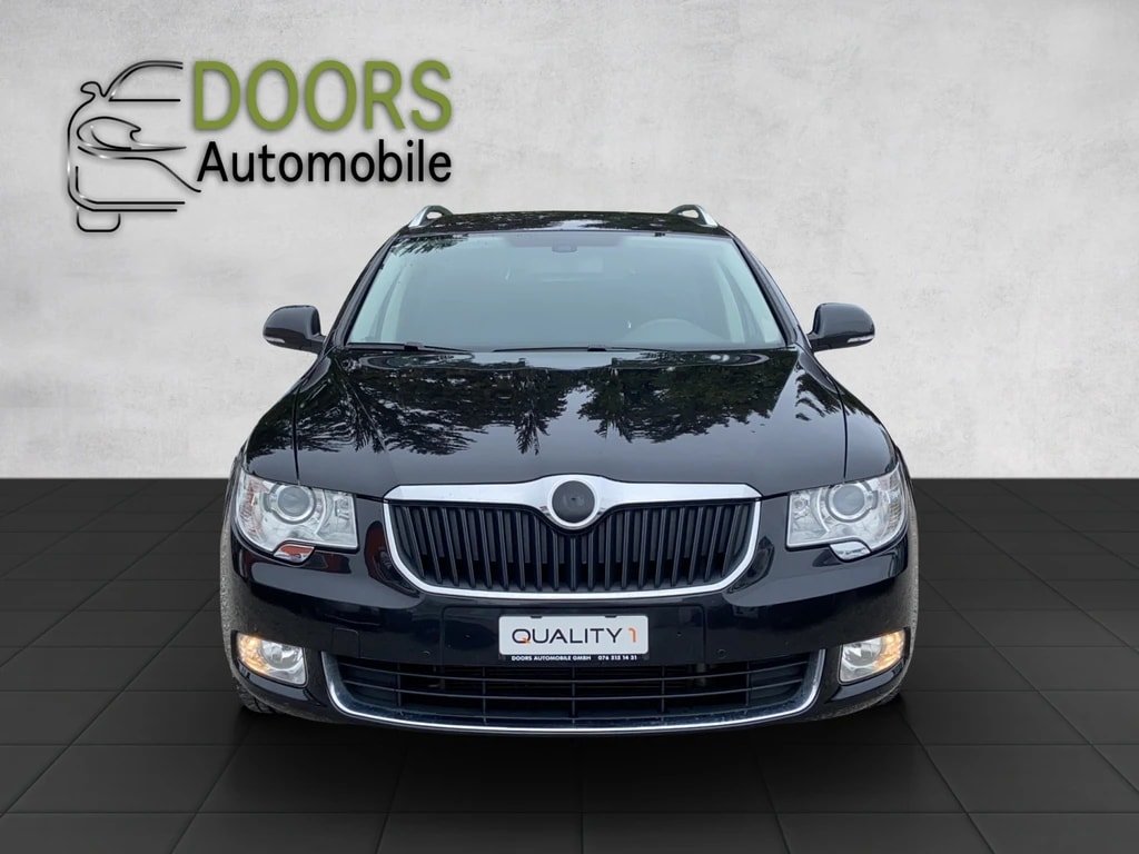 SKODA Superb Combi 1.8 TSI Elegance, Petrol, Second hand / Used, Manual - 2