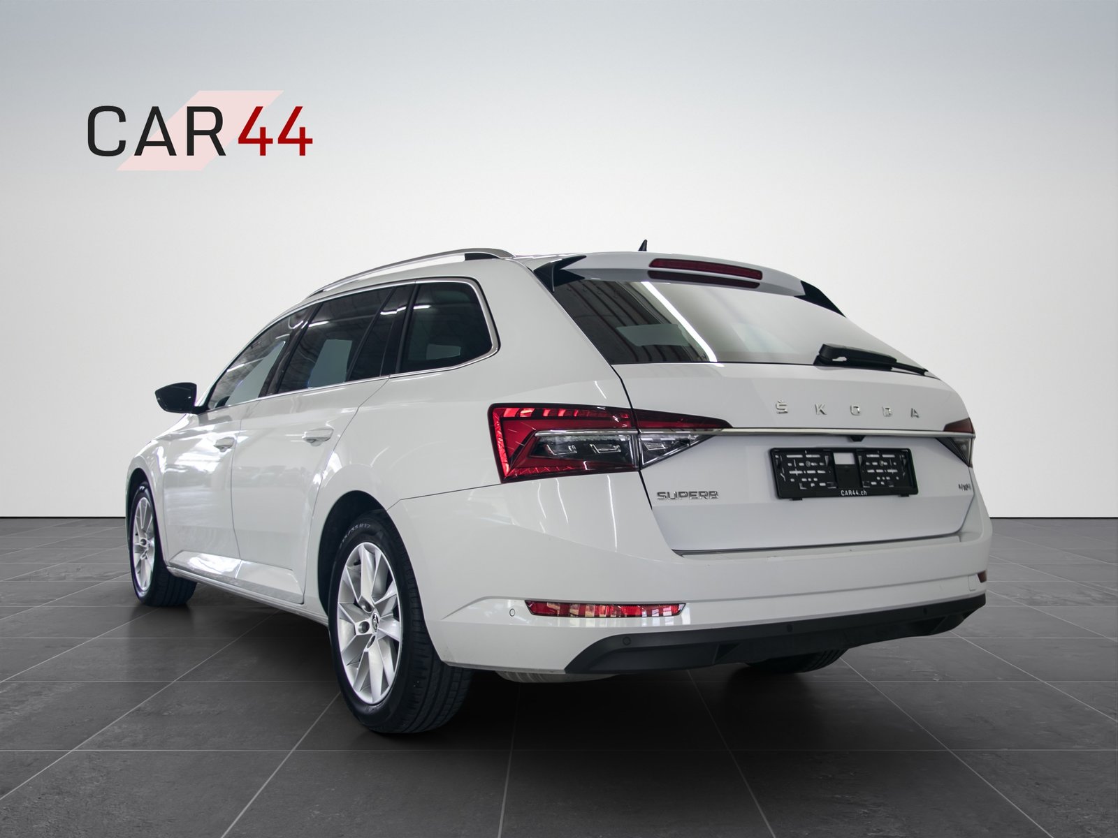 SKODA Superb Combi 2.0 TDi Style 4x4 DSG, Diesel, Occasion / Gebraucht, Automatik - 3