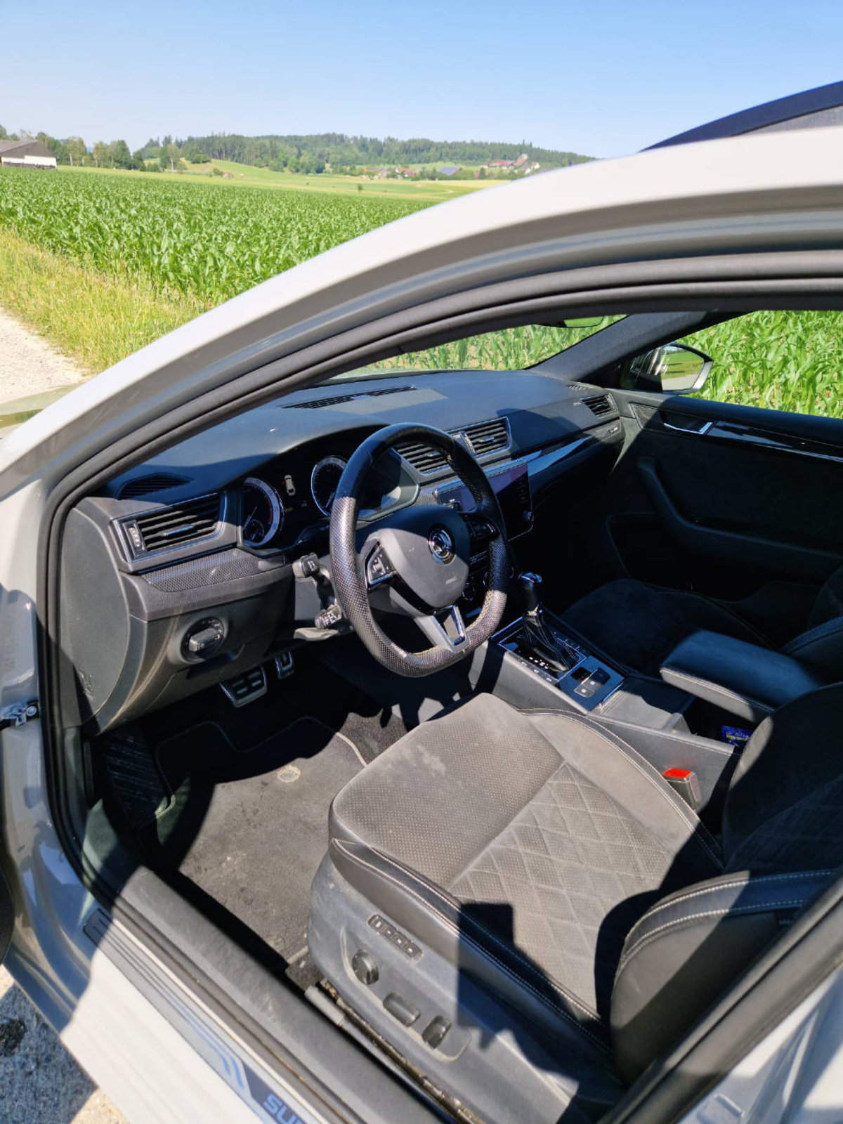 SKODA Superb Combi 2.0 TSI 280 SportLine+ 4x4 DSG, Benzin, Occasion / Gebraucht, Automatik - 3