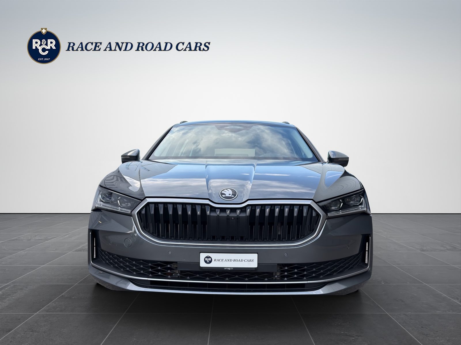 SKODA Superb Combi 1.5 TSI PHEV Selection DSG, Plug-in-Hybrid Benzin/Elektro, Occasion / Gebraucht, Automatik - 2
