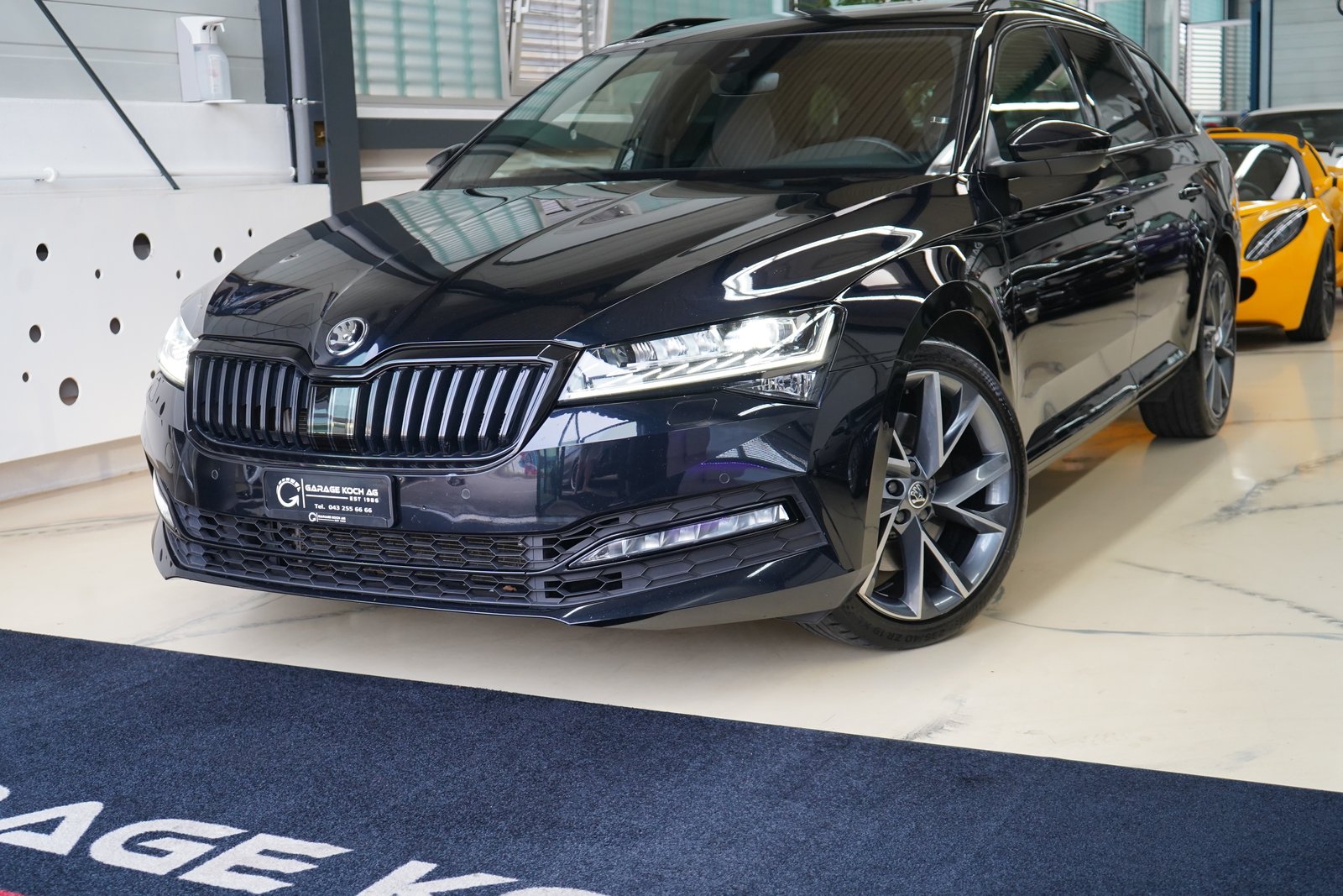 SKODA Superb Combi 2.0 TSI SportLine Plus 4x4 DSG