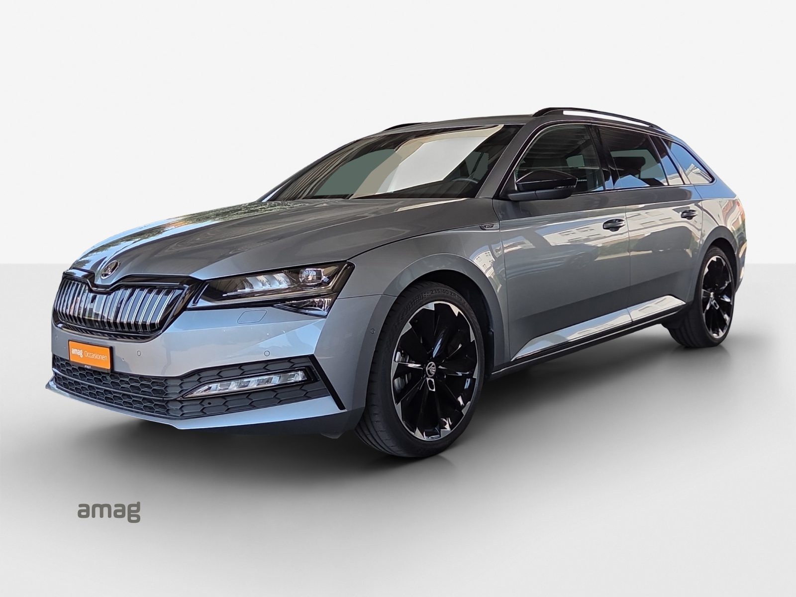 SKODA SUPERB SportLine Plug-In-Hybrid