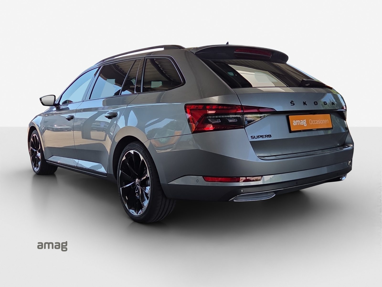 SKODA SUPERB SportLine Plug-In-Hybrid, Full-Hybrid Petrol/Electric, Second hand / Used, Automatic - 3