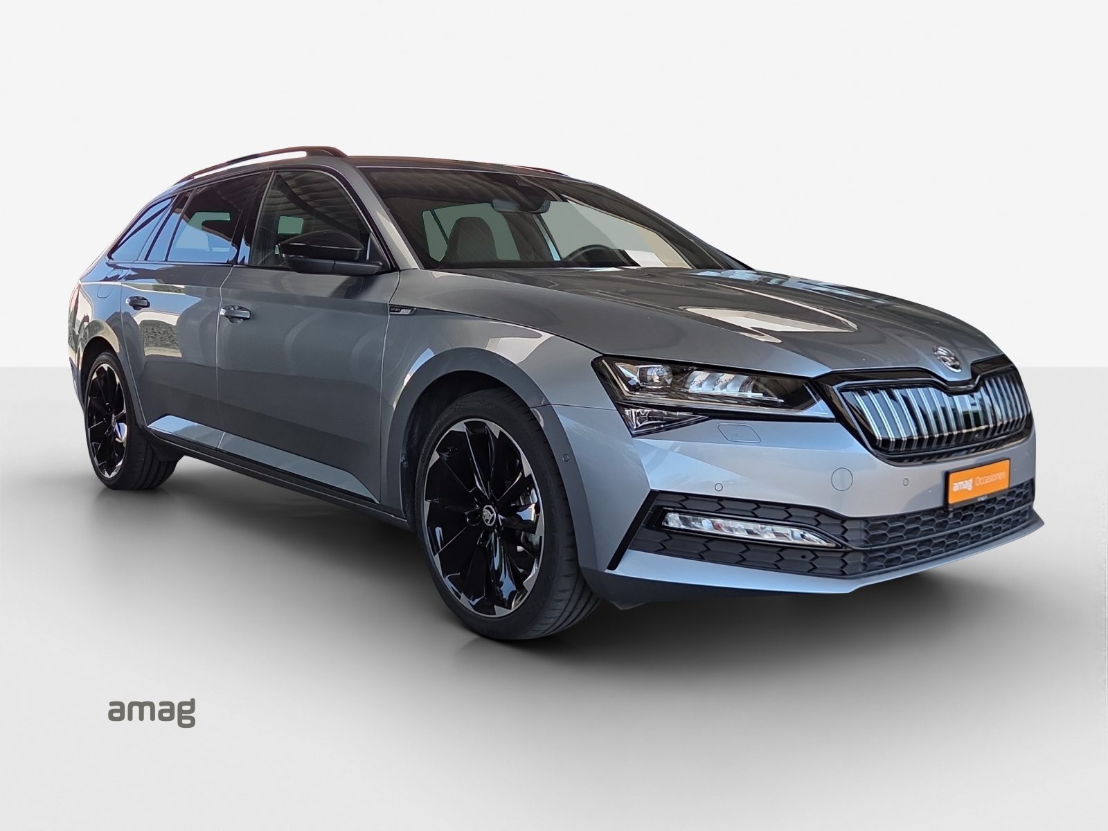 SKODA SUPERB SportLine Plug-In-Hybrid, Full-Hybrid Petrol/Electric, Second hand / Used, Automatic - 6