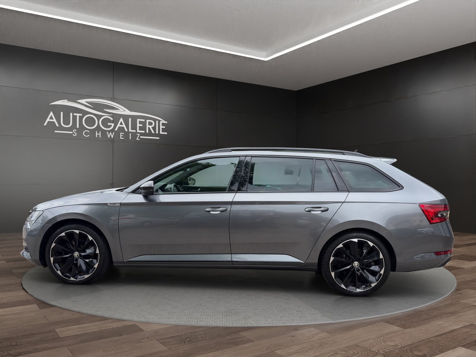 SKODA Superb Combi 2.0 TDi SportLine 4x4 DSG CH Fzg. AHK s, Diesel, Occasioni / Usate, Automatico - 2