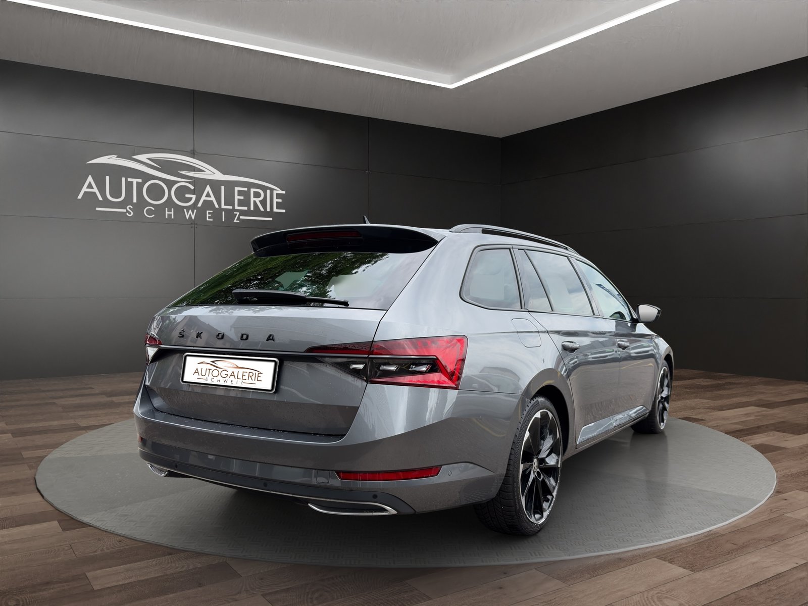 SKODA Superb Combi 2.0 TDi SportLine 4x4 DSG CH Fzg. AHK s, Diesel, Occasioni / Usate, Automatico - 5