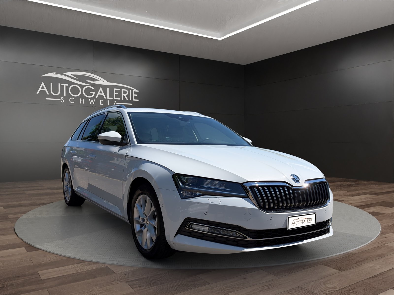 SKODA Superb Combi 2.0 TDi Style 4x4 DSG CH Fahrzeug mySko, Diesel, Occasioni / Usate, Automatico - 7