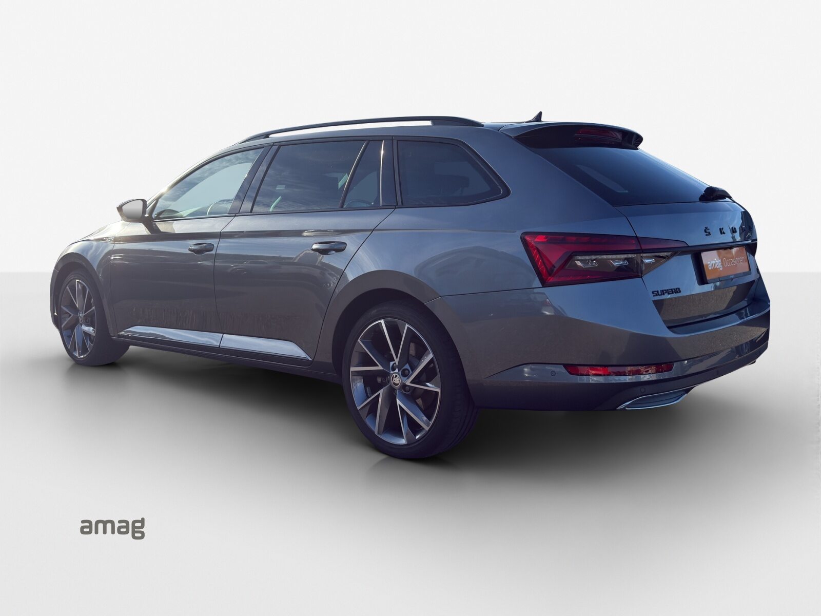 SKODA SUPERB iV SportLine Plug-In-Hybrid, Full-Hybrid Petrol/Electric, Second hand / Used, Automatic - 7