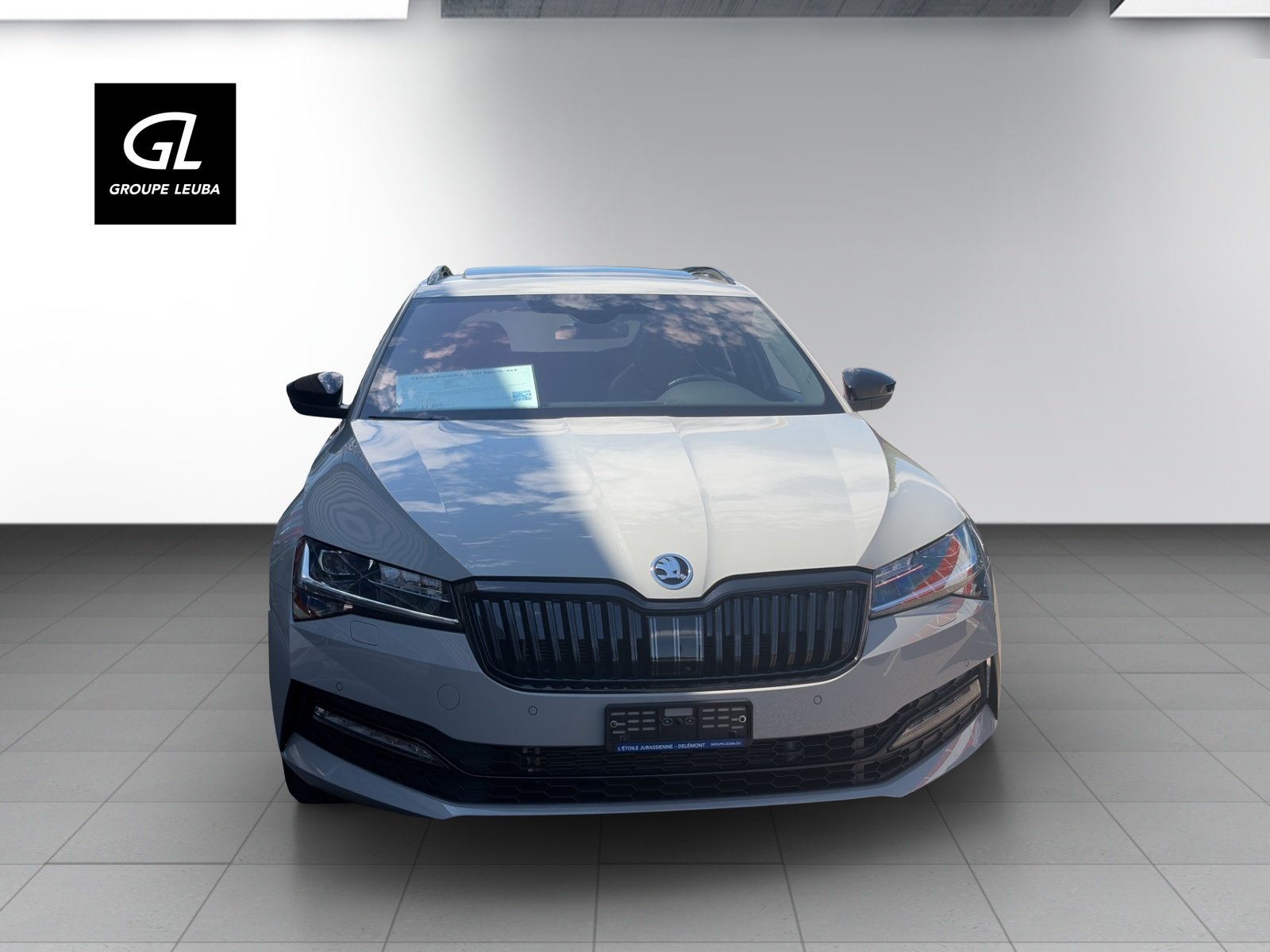 SKODA Superb 2.0 TSI SportL 4x4, Petrol, Second hand / Used, Automatic - 2