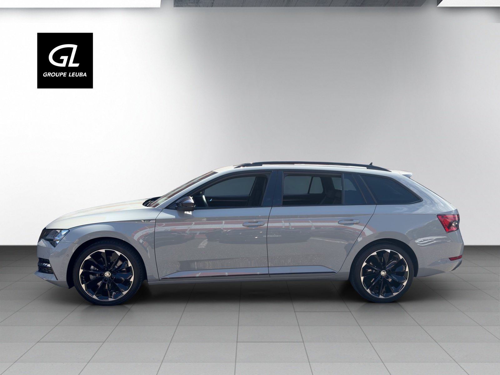 SKODA Superb 2.0 TSI SportL 4x4, Petrol, Second hand / Used, Automatic - 3