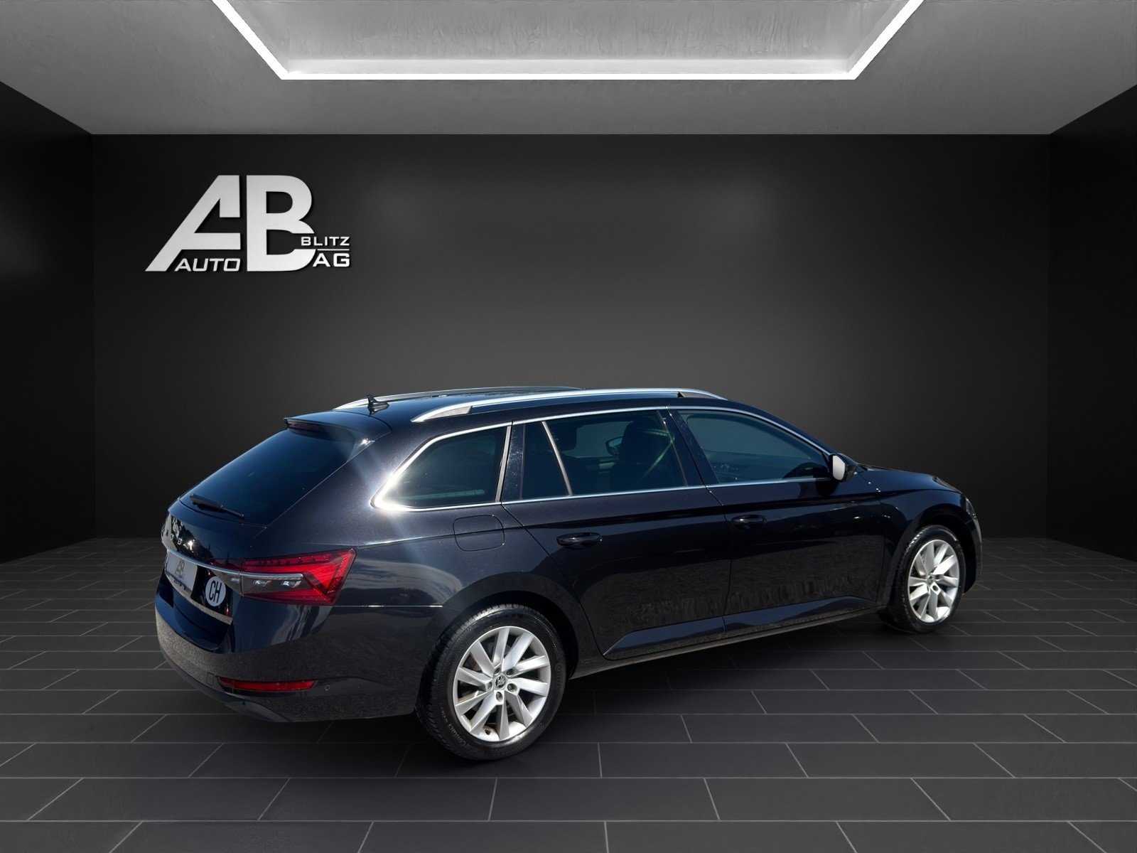 SKODA Superb Combi 2.0 TDi Style DSG mit 150 PS, Diesel, Occasioni / Usate, Automatico - 5