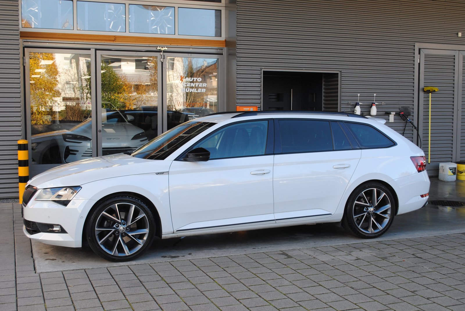 SKODA Superb Combi 2.0 TDi SportLine+ 4x4 DSG, Diesel, Occasion / Gebraucht, Automatik - 4