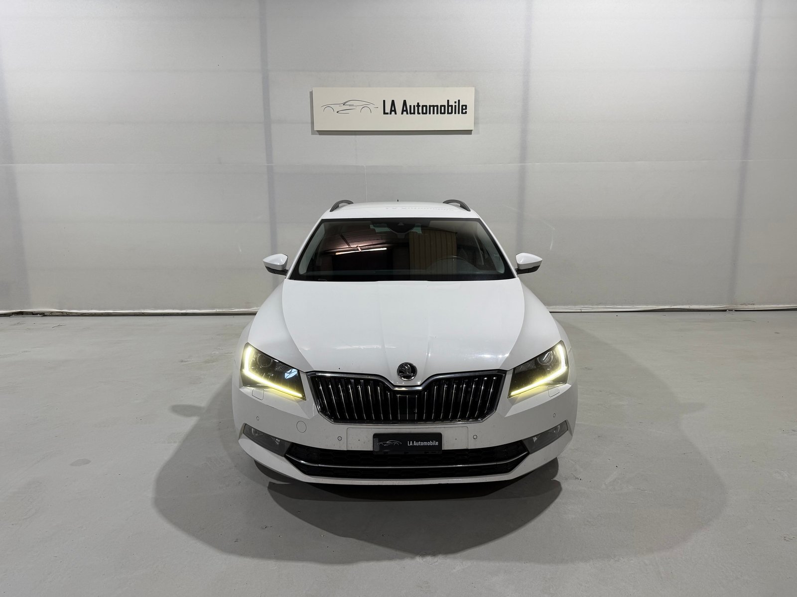 SKODA Superb Combi 2.0 TDi Ambition 4x4 DSG, Diesel, Occasion / Gebraucht, Automatik - 4