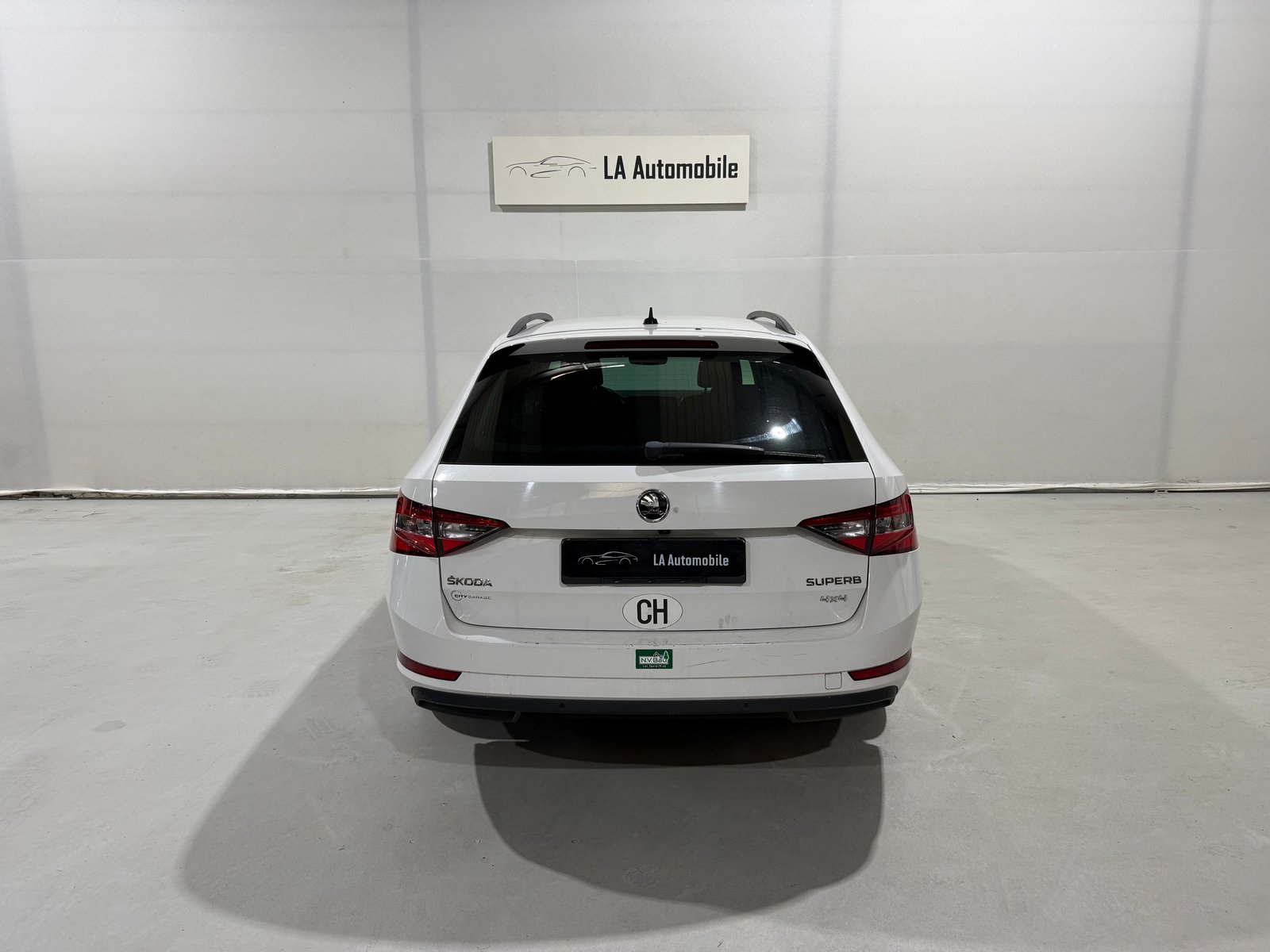 SKODA Superb Combi 2.0 TDi Ambition 4x4 DSG, Diesel, Occasion / Gebraucht, Automatik - 7