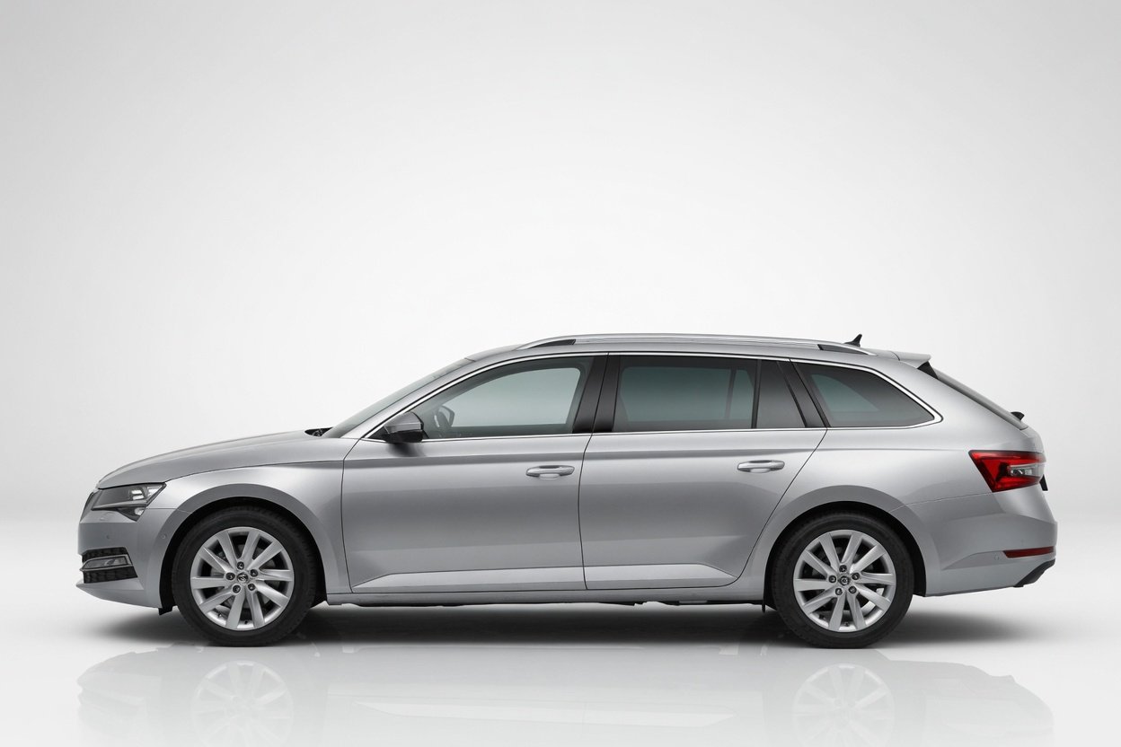 SKODA Superb Combi 2.0 TDi Style 4x4 DSG, Diesel, Second hand / Used, Automatic - 2