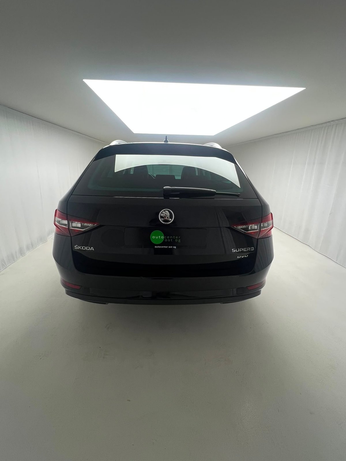 SKODA Superb Combi 2.0 TDi Style 4x4 DSG, Diesel, Second hand / Used, Automatic - 6