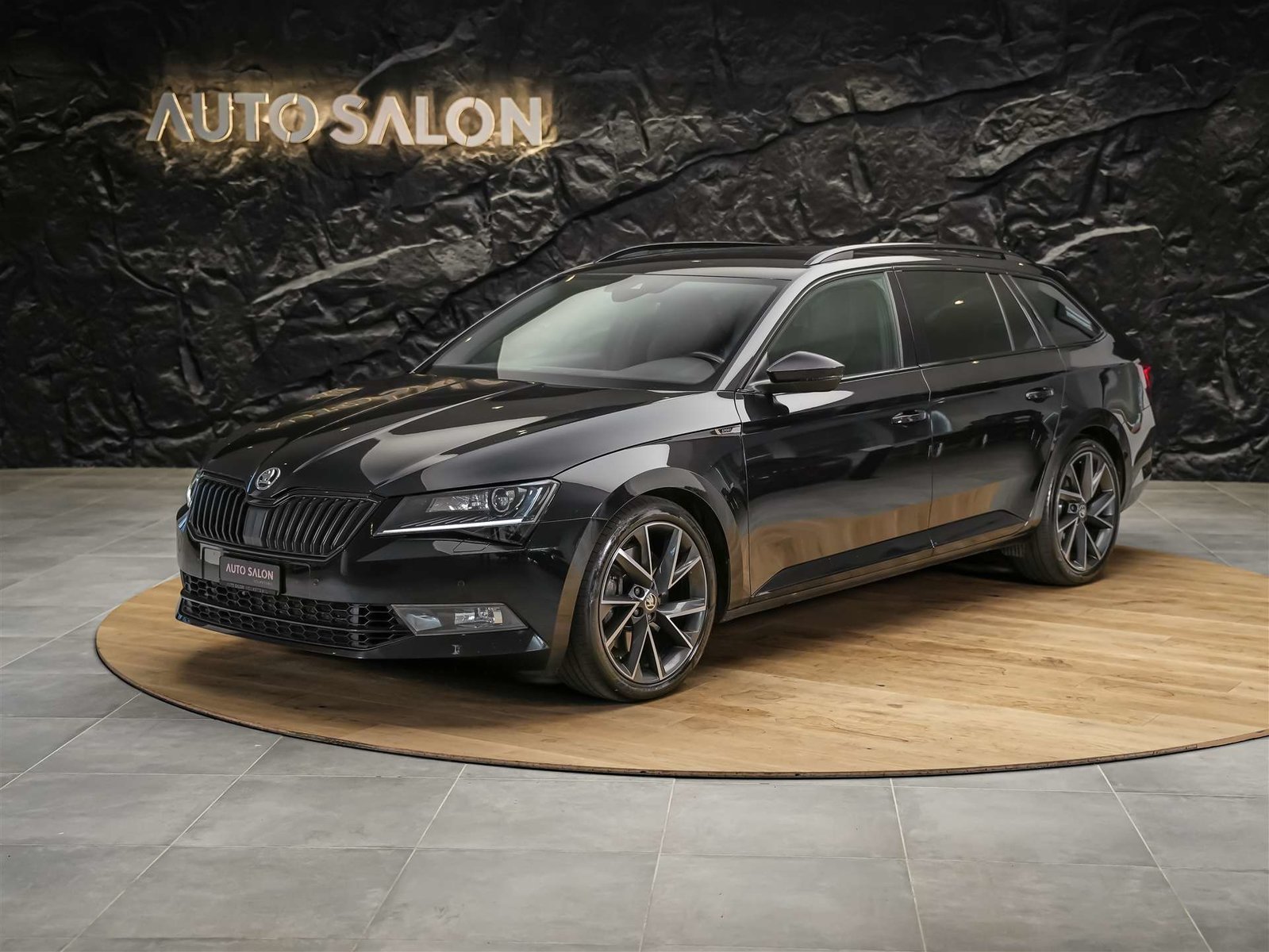 SKODA Superb Combi 2.0 TSI Sport Line DSG 4x4, Petrol, Second hand / Used, Automatic - 2