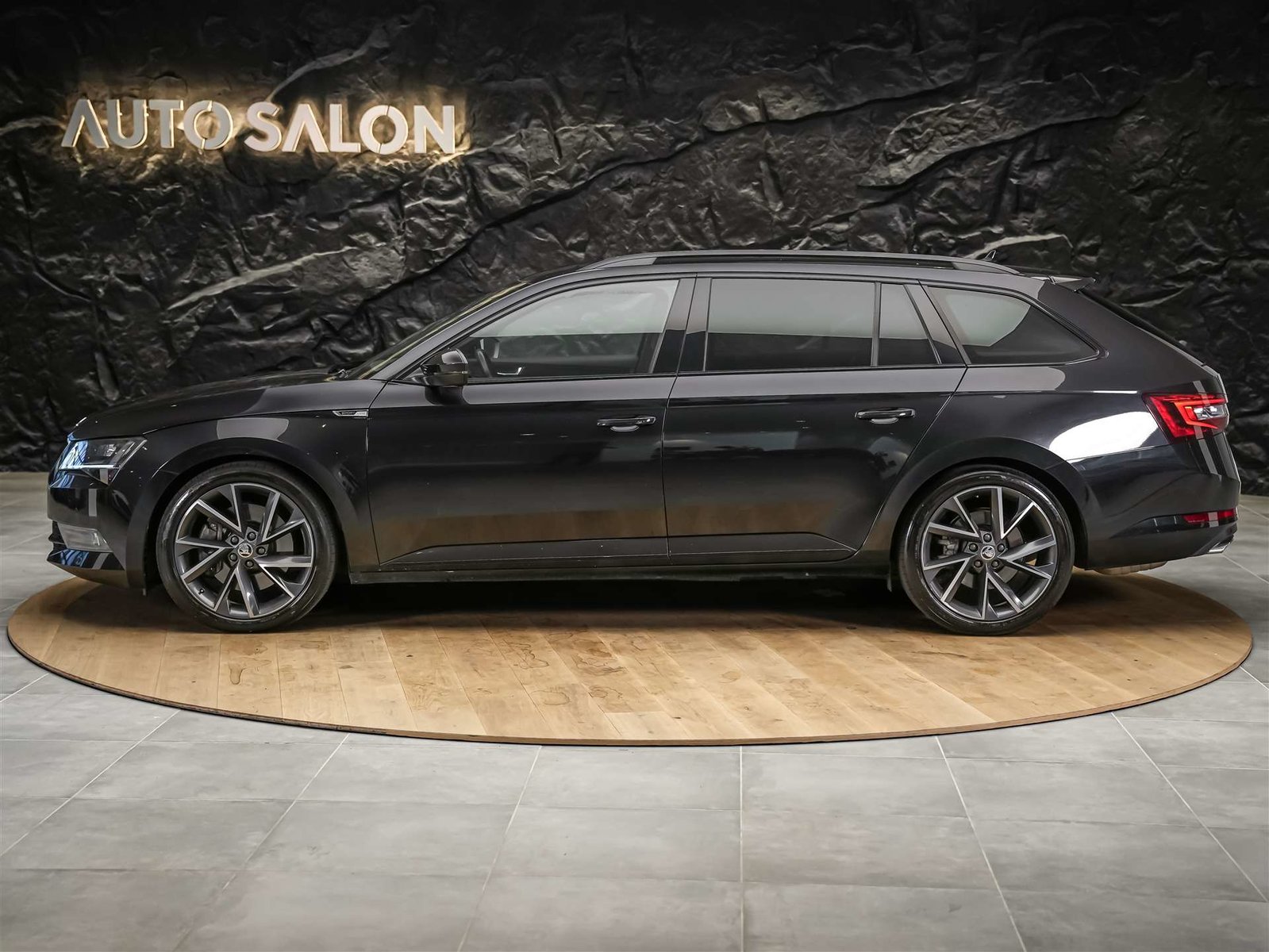 SKODA Superb Combi 2.0 TSI Sport Line DSG 4x4, Petrol, Second hand / Used, Automatic - 3