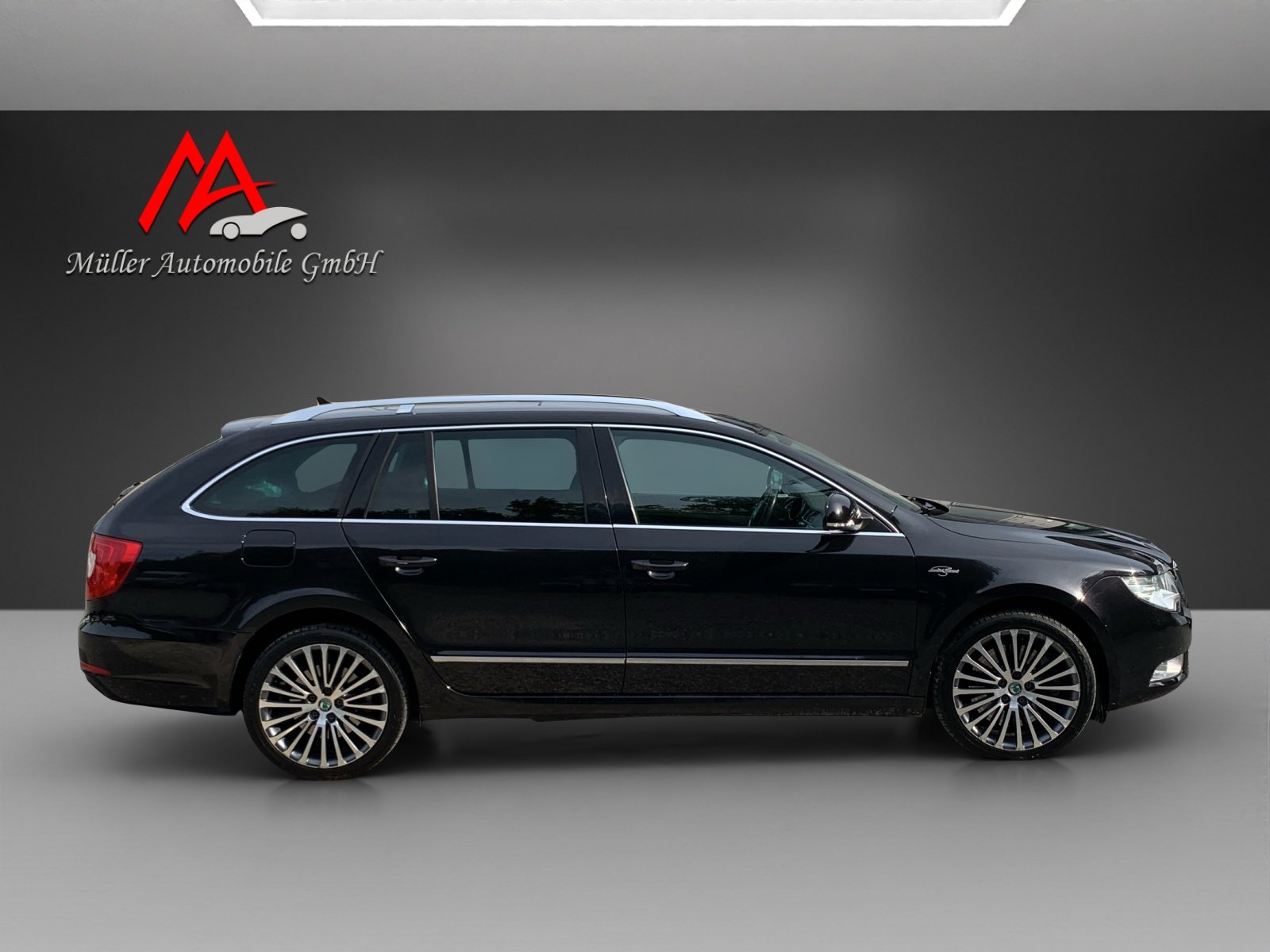 SKODA Superb Combi 3.6 FSI Laurin Klement 4x4 DSG, Essence, Occasion / Utilisé, Automatique - 3