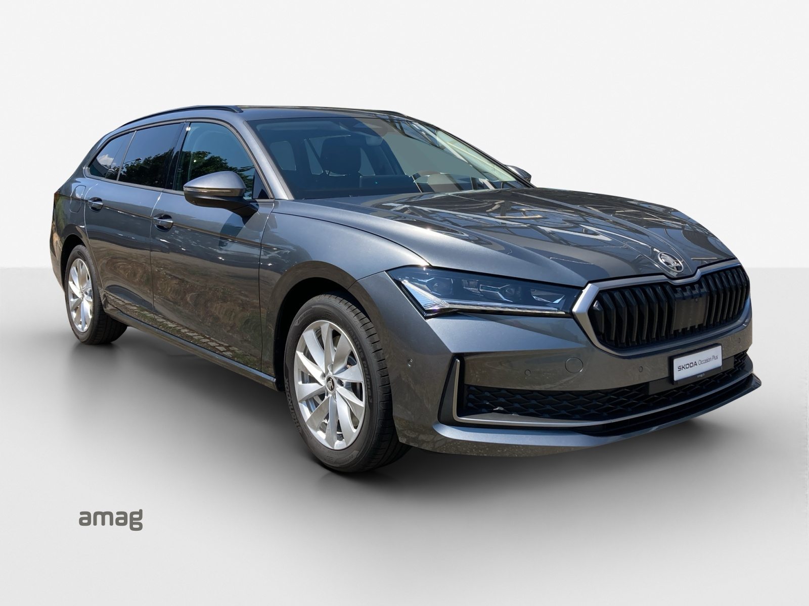 SKODA Superb iV Selection, Full-Hybrid Petrol/Electric, Second hand / Used, Automatic - 6