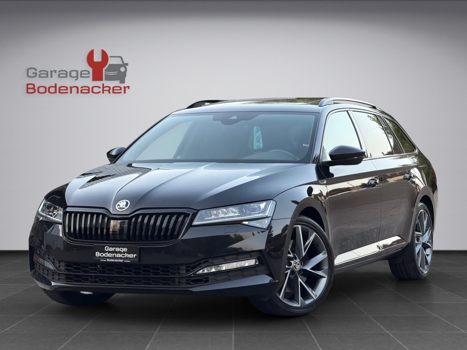 SKODA Superb Combi 2.0 TSI SportLine Plus 4x4 DSG * Facelift