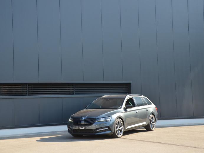 SKODA Superb Combi 2.0 TSI SportLine Plus 4x4 DSG, Benzin, Occasion / Gebraucht, Automatik