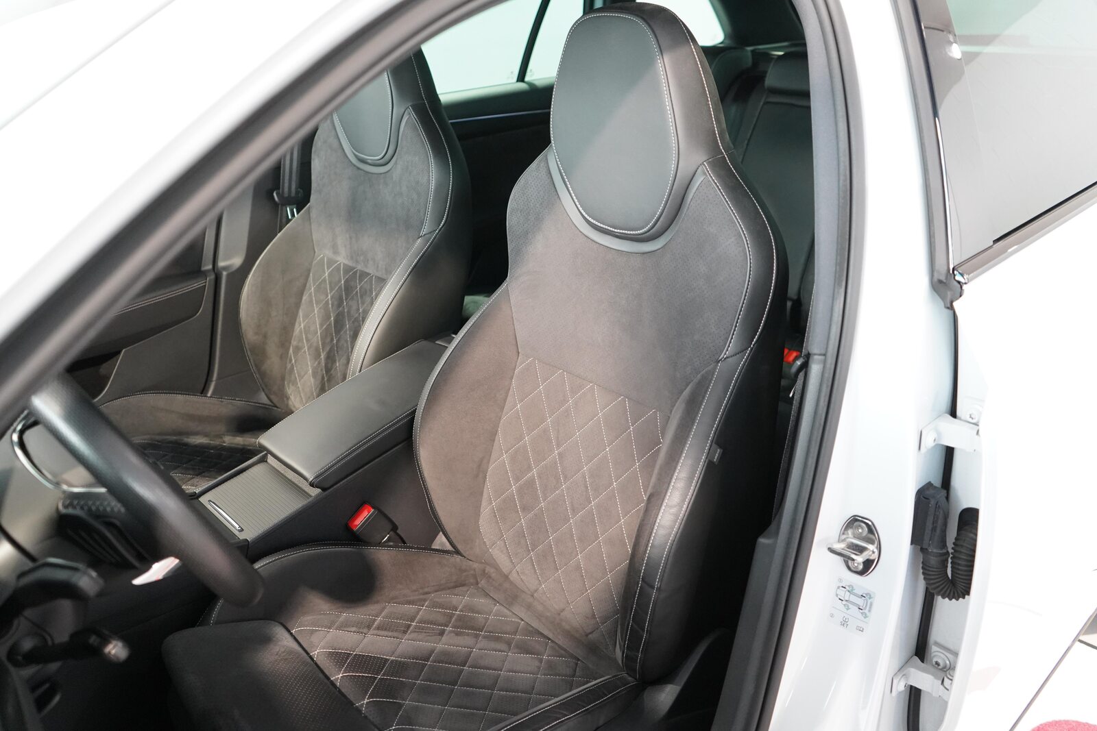 SKODA Superb Combi 1.4 TSI PHEV SportLine DSG, Plug-in-Hybrid Benzina/Elettrica, Occasioni / Usate, Automatico - 6