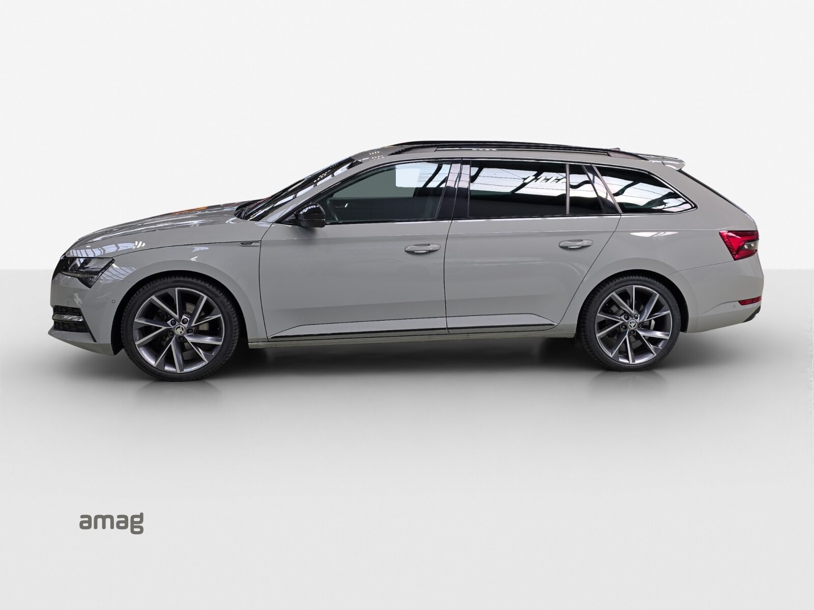SKODA SUPERB Sportline "Light", Diesel, Second hand / Used, Automatic - 2