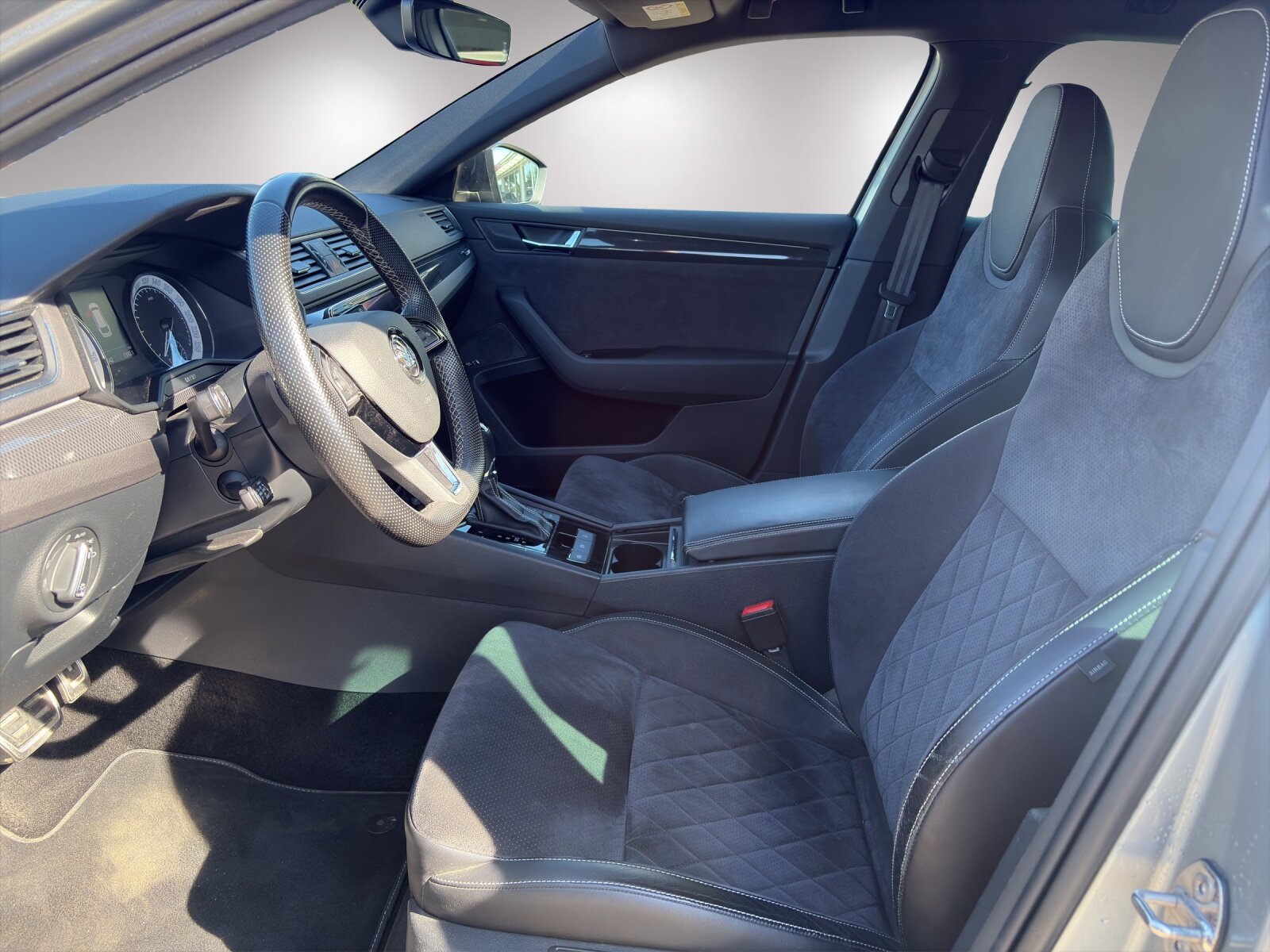 SKODA Superb Combi 2.0 TSI SportLine+ 4x4 DSG, Petrol, Second hand / Used, Automatic - 6