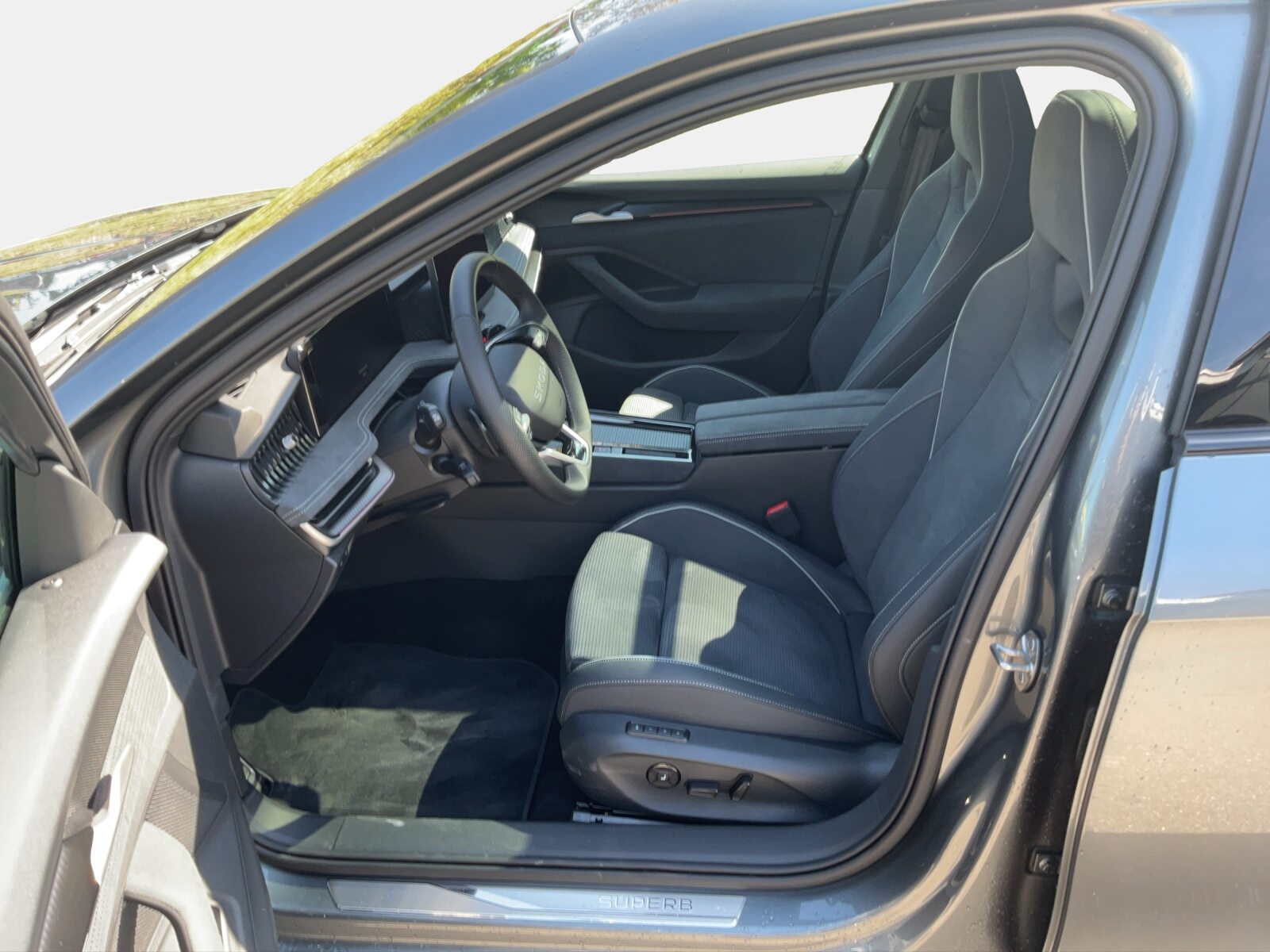 SKODA Superb Sportline, Diesel, Occasioni / Usate, Automatico - 7