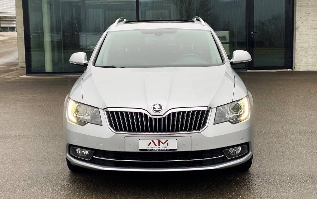 SKODA Superb Combi 2.0 TDI 170 Eleg. 4x4 DSG S/S, Diesel, Occasioni / Usate, Automatico - 2