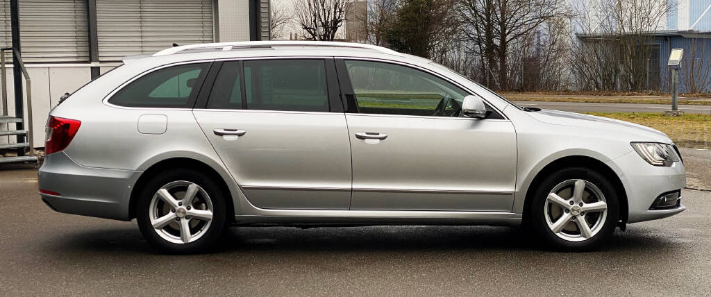SKODA Superb Combi 2.0 TDI 170 Eleg. 4x4 DSG S/S, Diesel, Occasioni / Usate, Automatico - 4