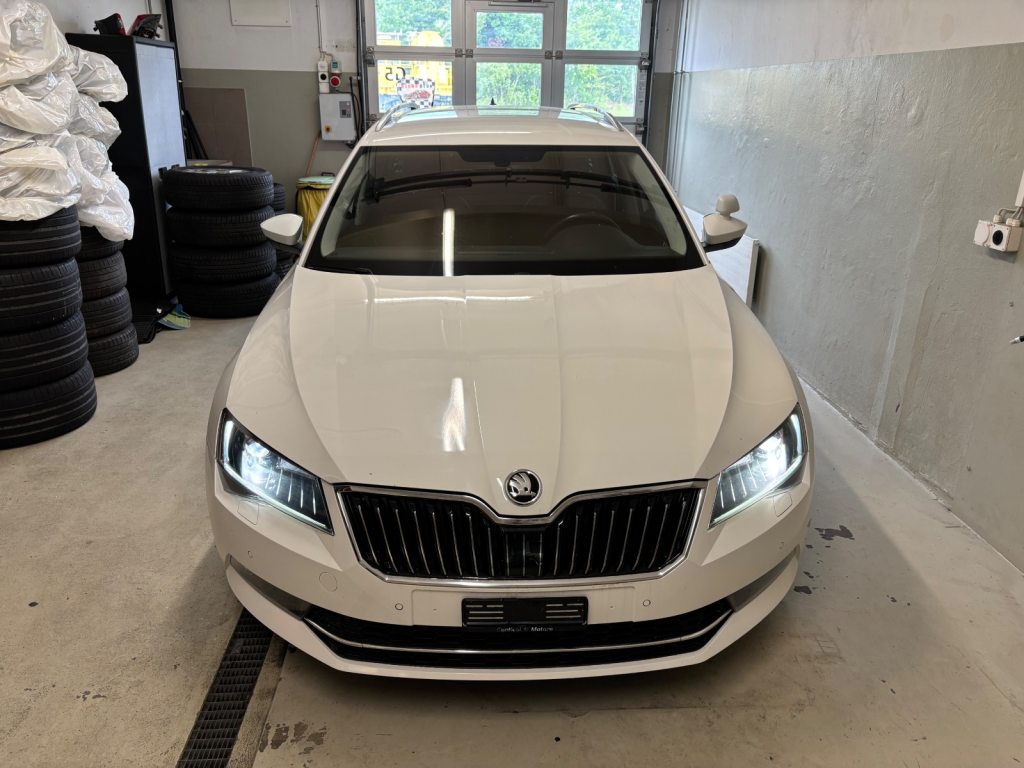 SKODA SUPERB 2.0 TSI 280 Style 4x4 DSG, Benzin, Occasion / Gebraucht, Automatik - 4