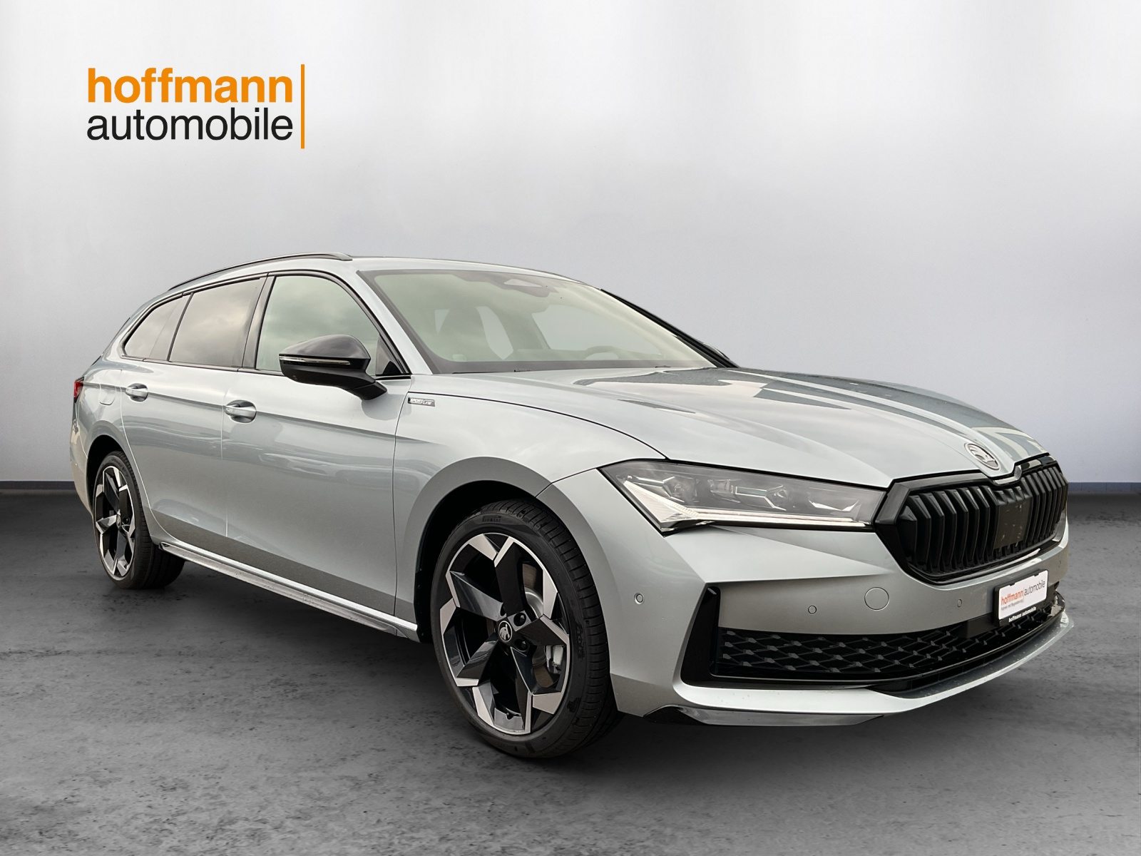 SKODA Superb iV Sportline, Hybride Intégral Essence/Électricité, Voiture de démonstration, Automatique - 3