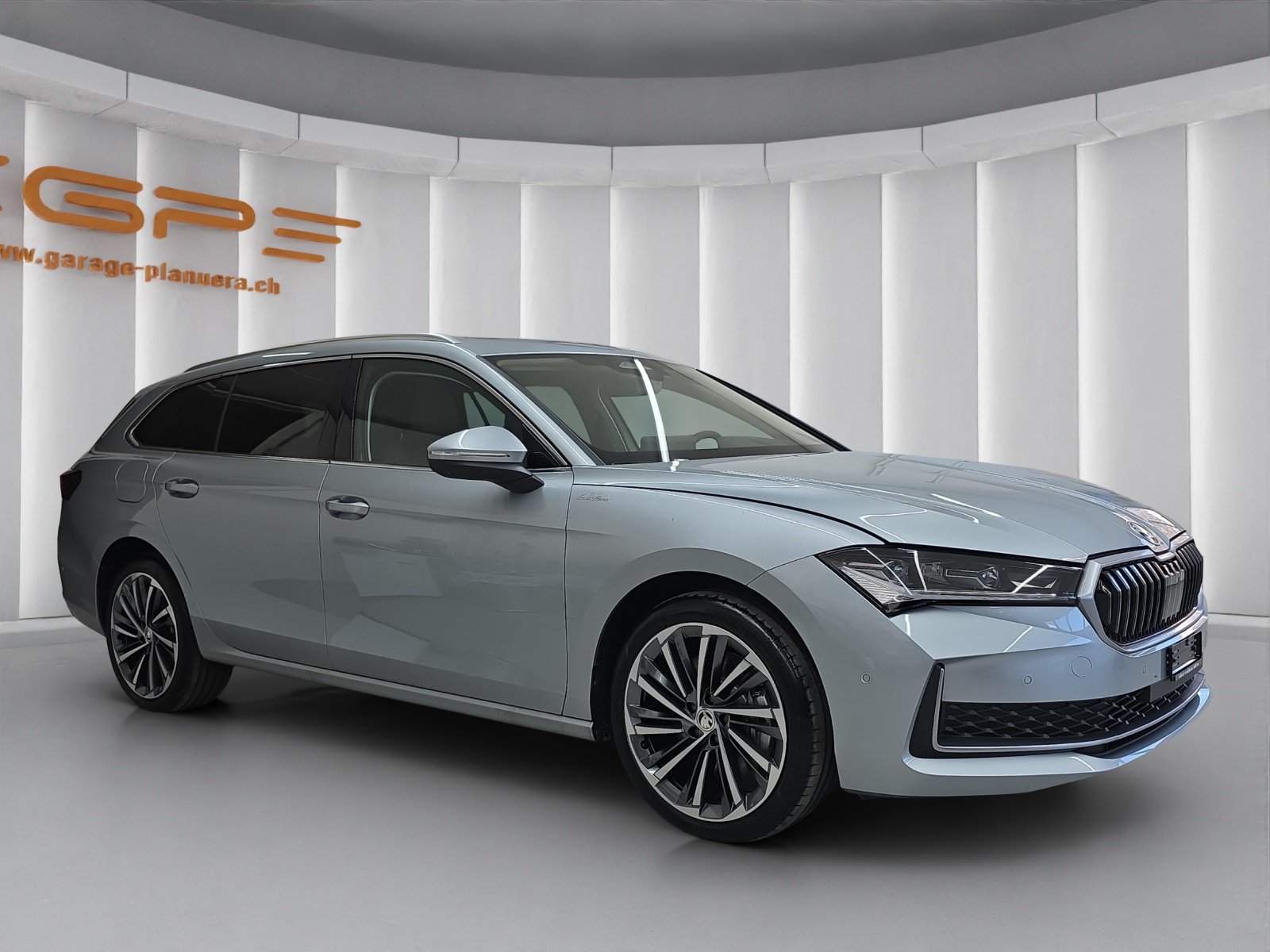 SKODA Superb Combi 2.0 TSI L & K 4x4 DSG, Benzina, Auto dimostrativa, Automatico - 2