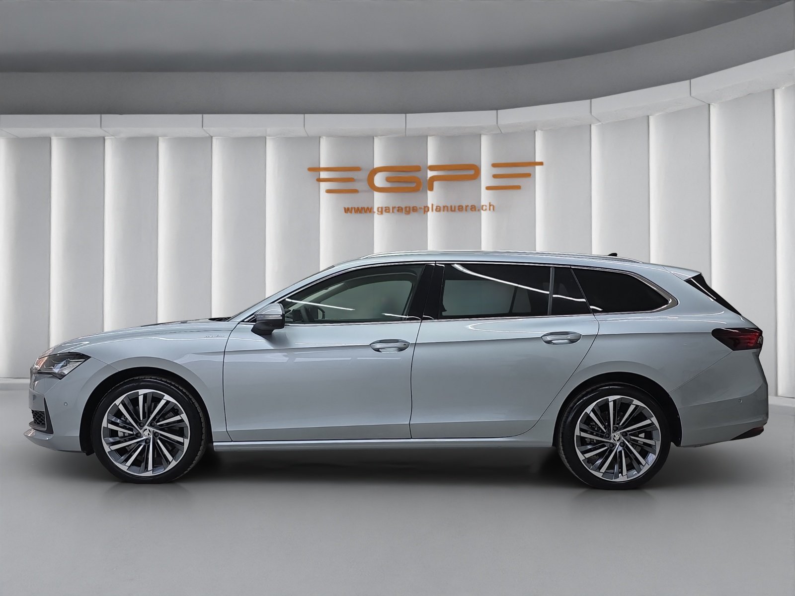 SKODA Superb Combi 2.0 TSI L & K 4x4 DSG, Essence, Voiture de démonstration, Automatique - 4