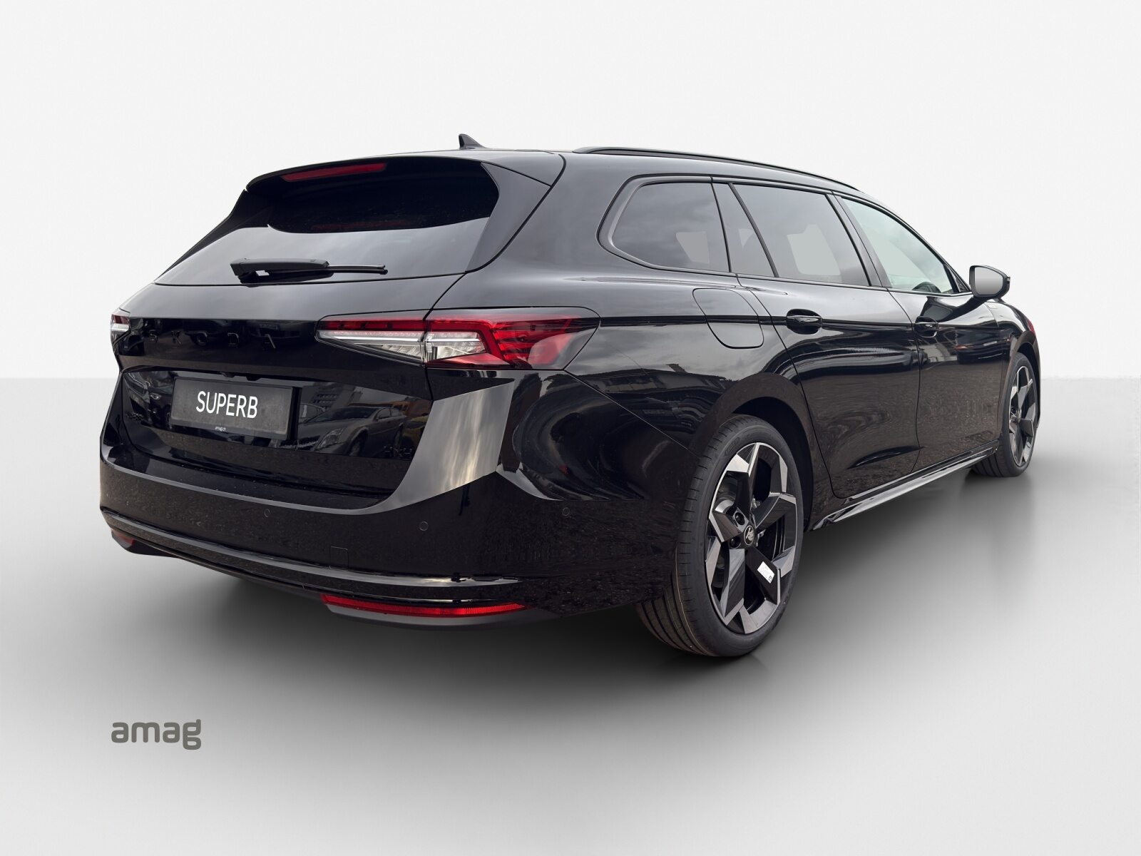 SKODA Superb Sportline, Petrol, Ex-demonstrator, Automatic - 5