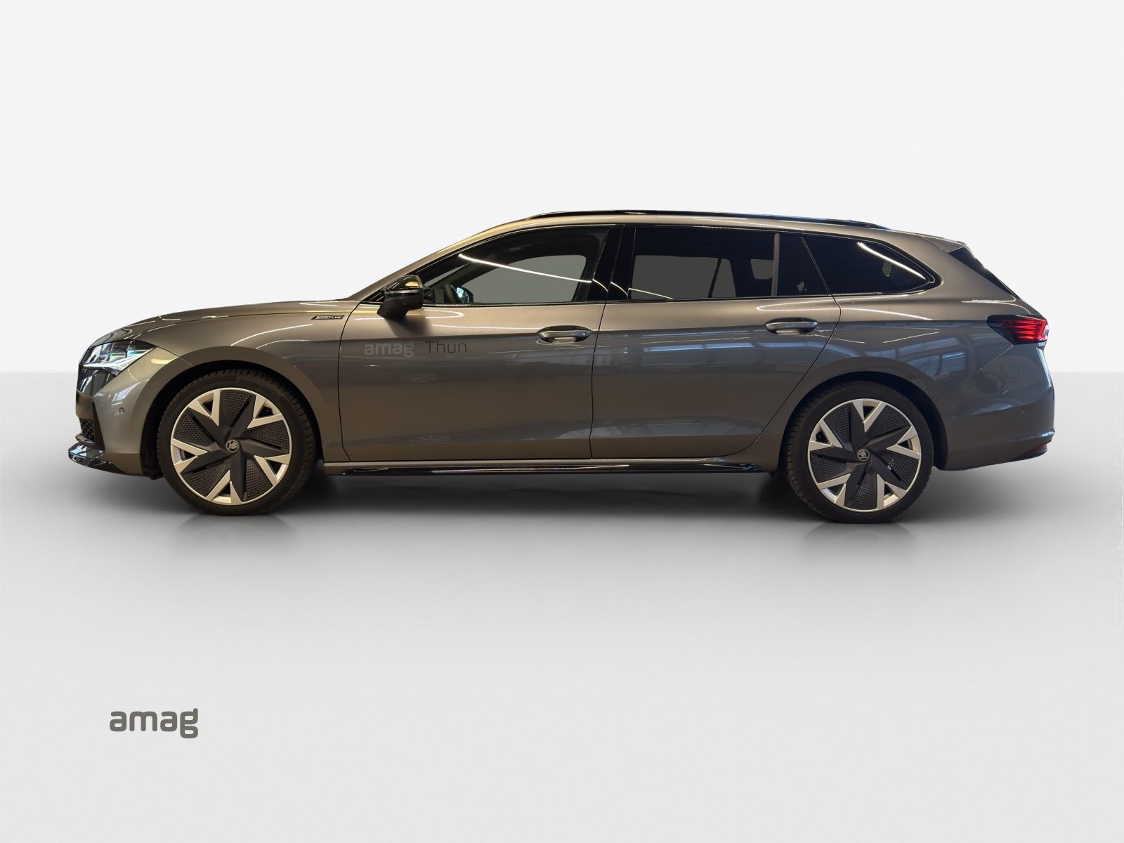 SKODA Superb Sportline, Essence, Voiture de démonstration, Automatique - 2