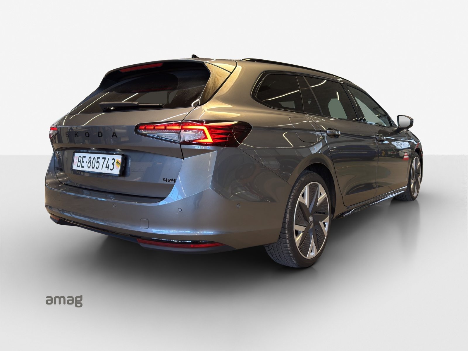 SKODA Superb Sportline, Essence, Voiture de démonstration, Automatique - 5